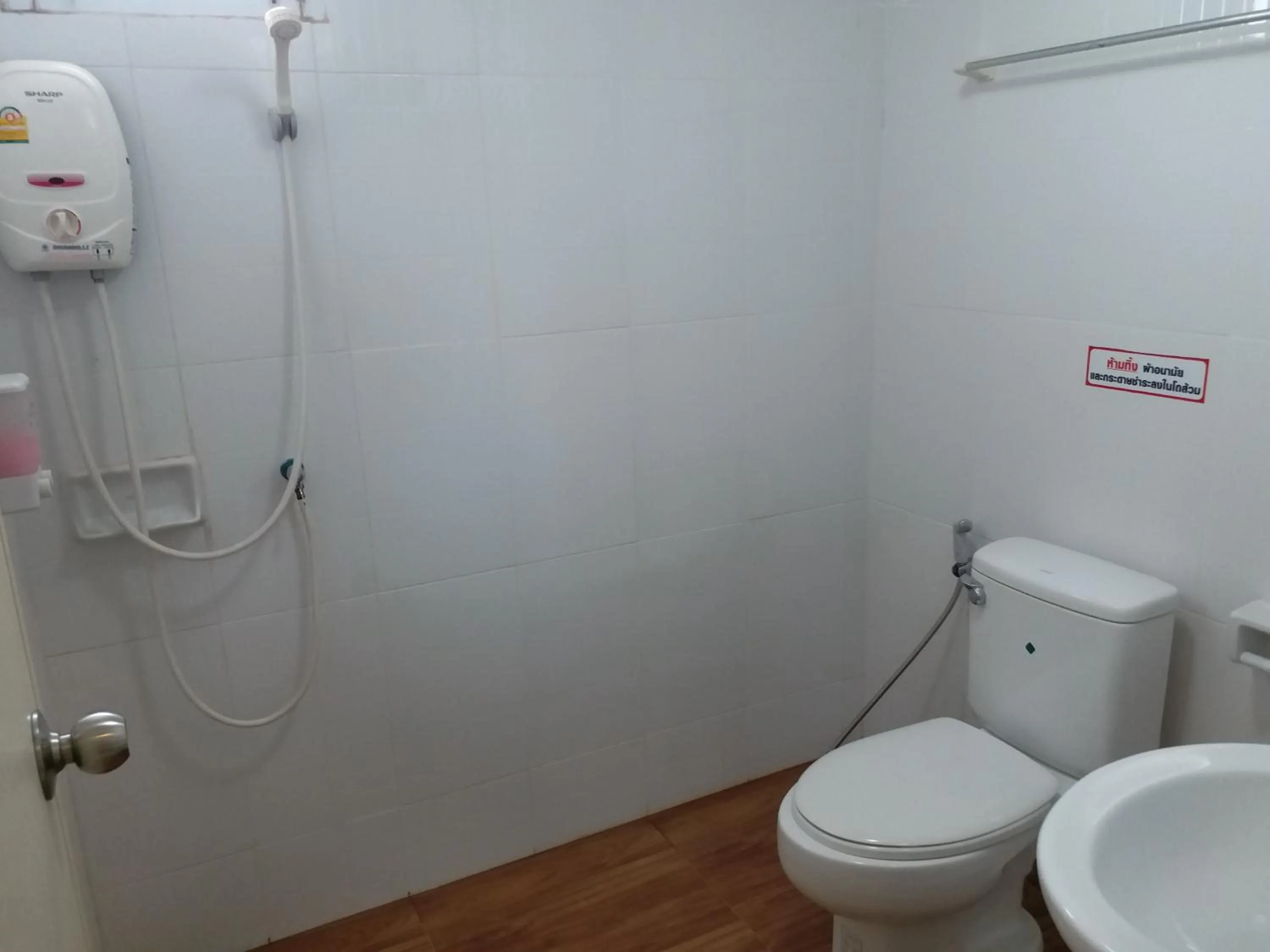 Bathroom in TongPrasit Place