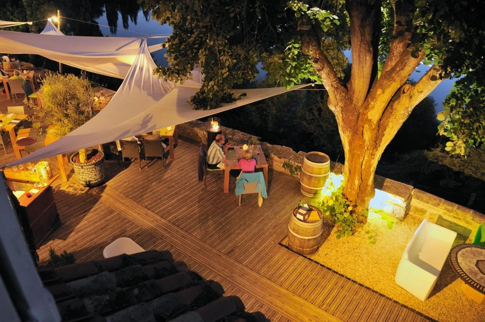 Restaurant/places to eat in Logis Hotels Domaine du Châtelard