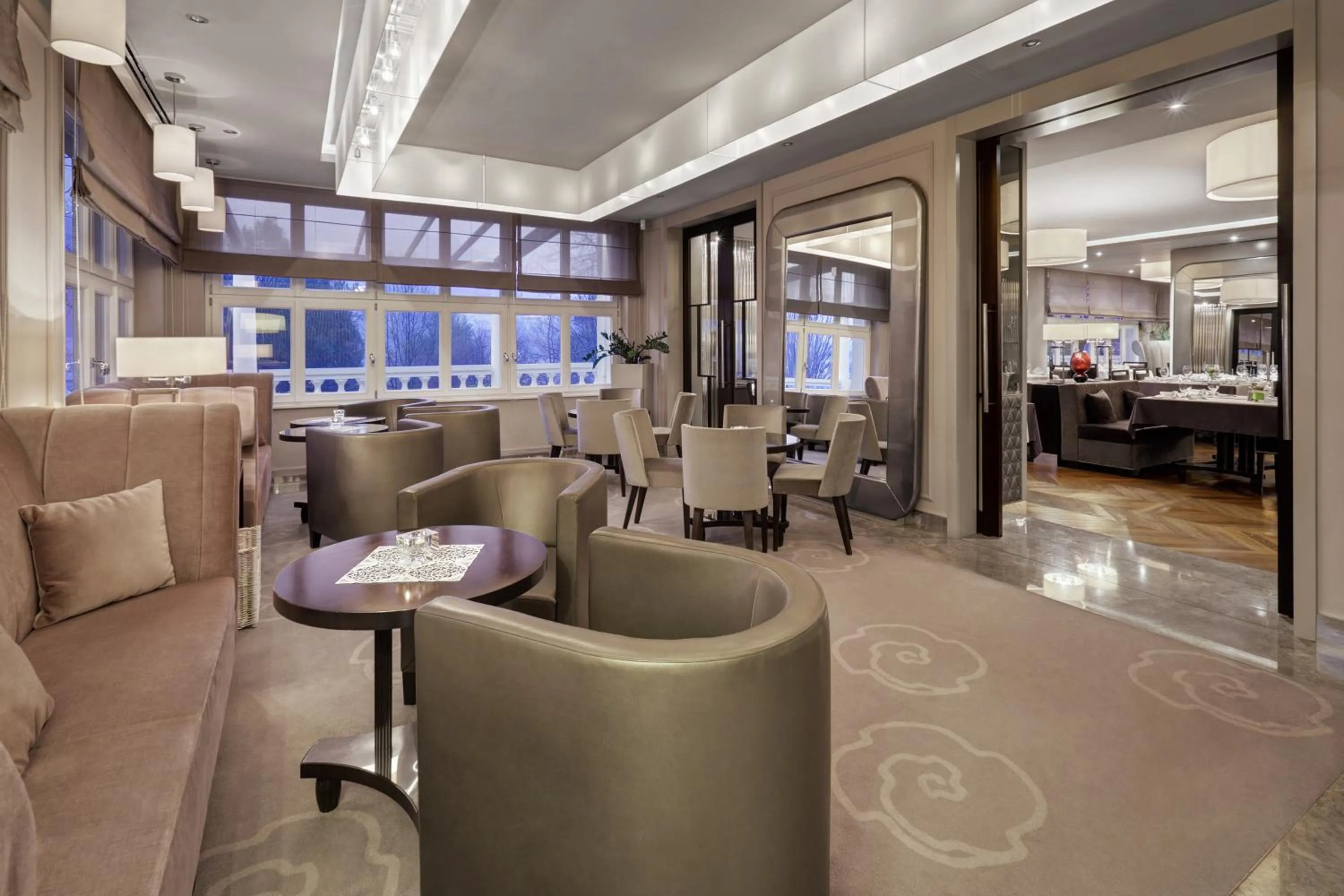 Communal lounge/ TV room in Hotel Aleksander Medical & SPA