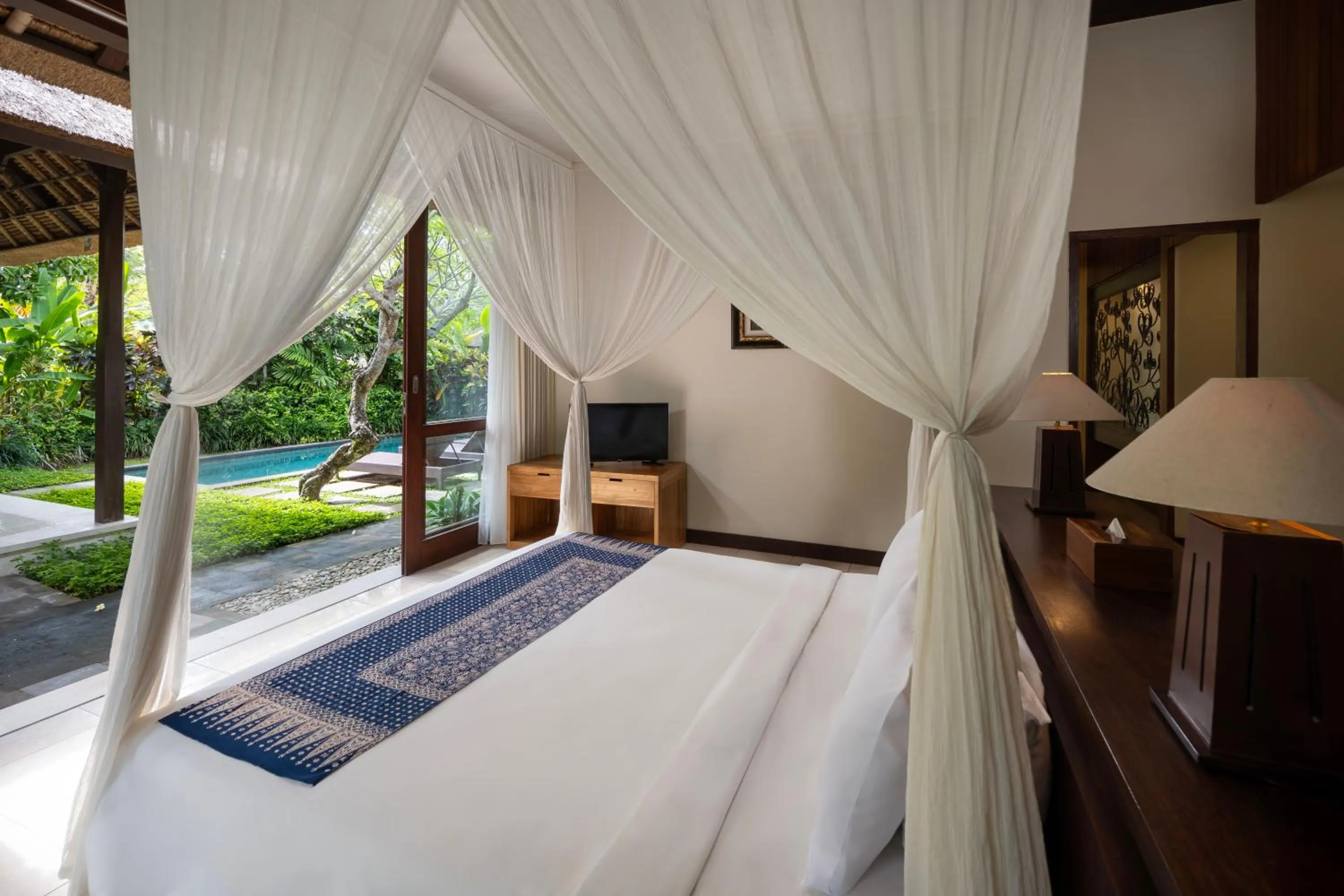 Bedroom, Bed in Pertiwi Resort & Spa