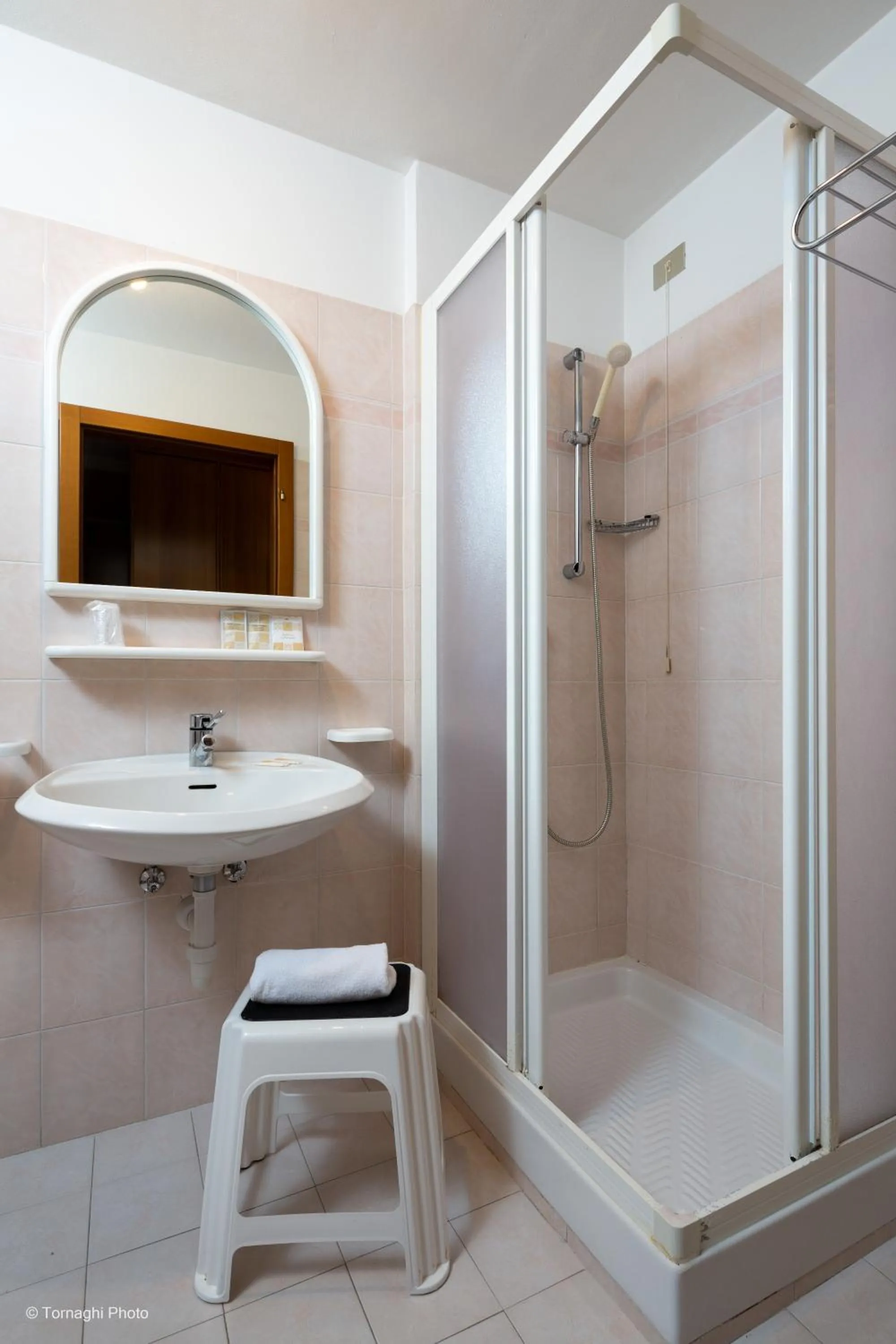 Bathroom in Hotel Alpen