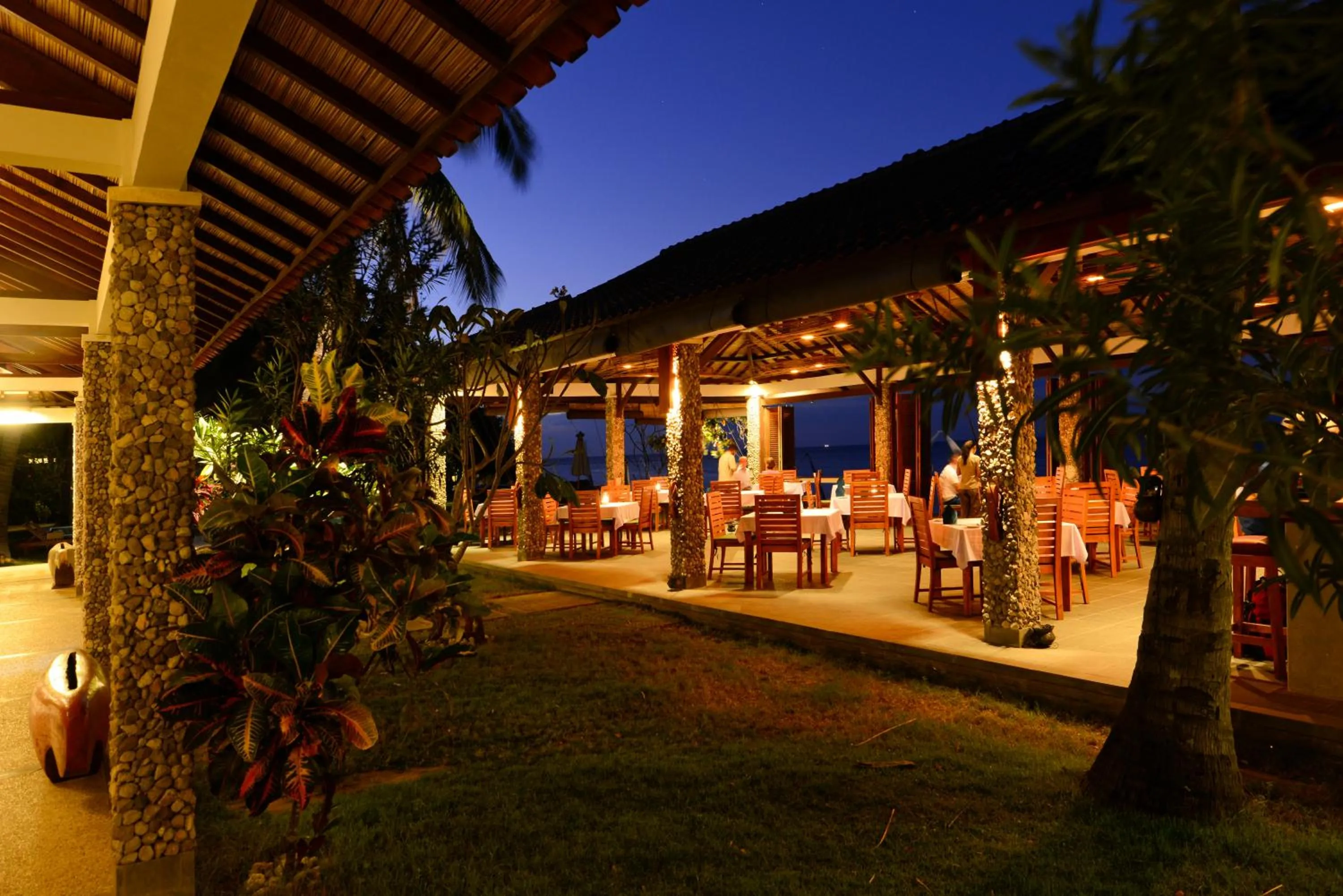 Restaurant/places to eat in Cocotinos Sekotong Lombok