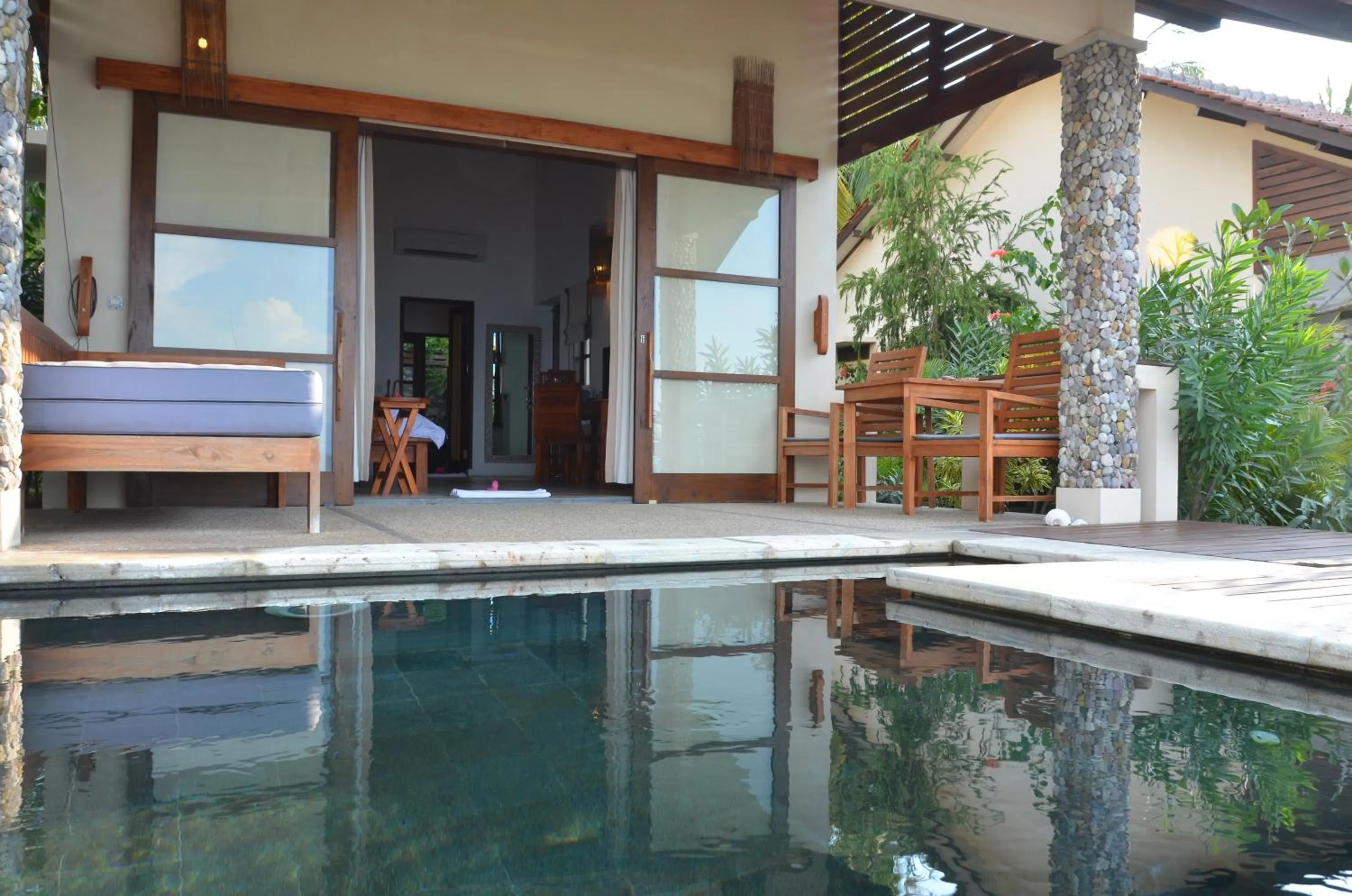 Swimming pool in Cocotinos Sekotong Lombok