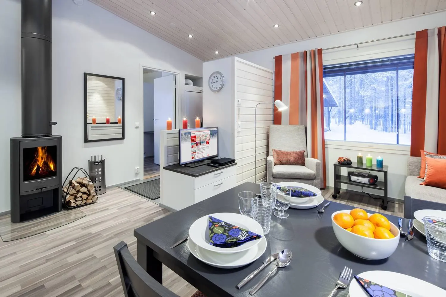 Seating area in Holiday Club Kuusamon Tropiikki Apartments