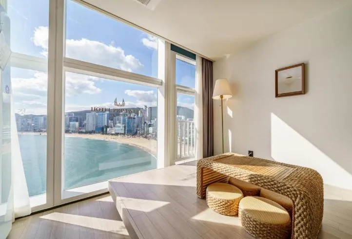 Day in Gwangalli Hotel primavera in Busan