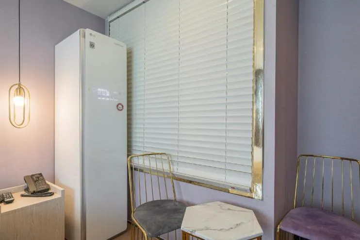 wardrobe in Gwangalli Hotel primavera in Busan