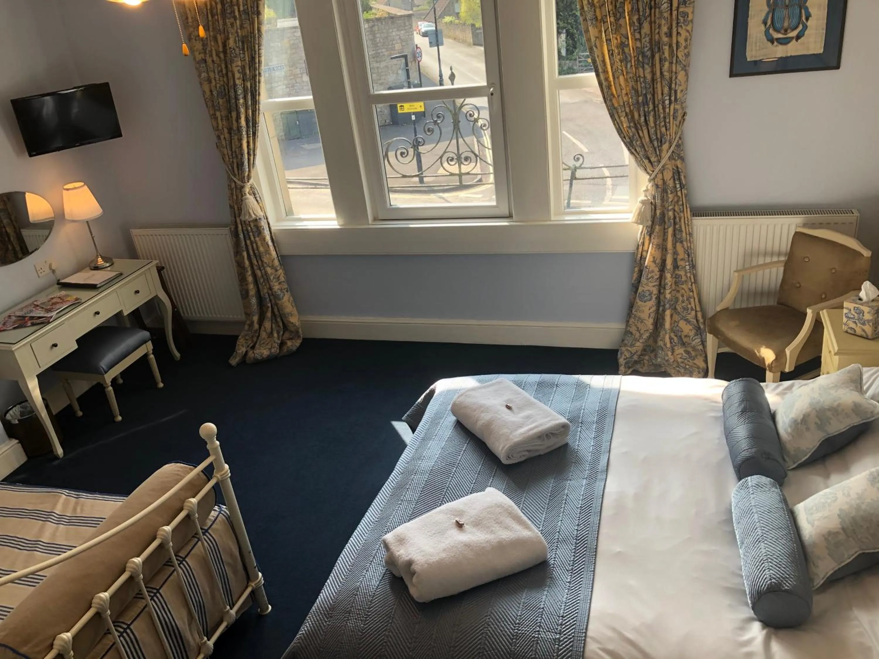 Bedroom, Bed in Devonshire House