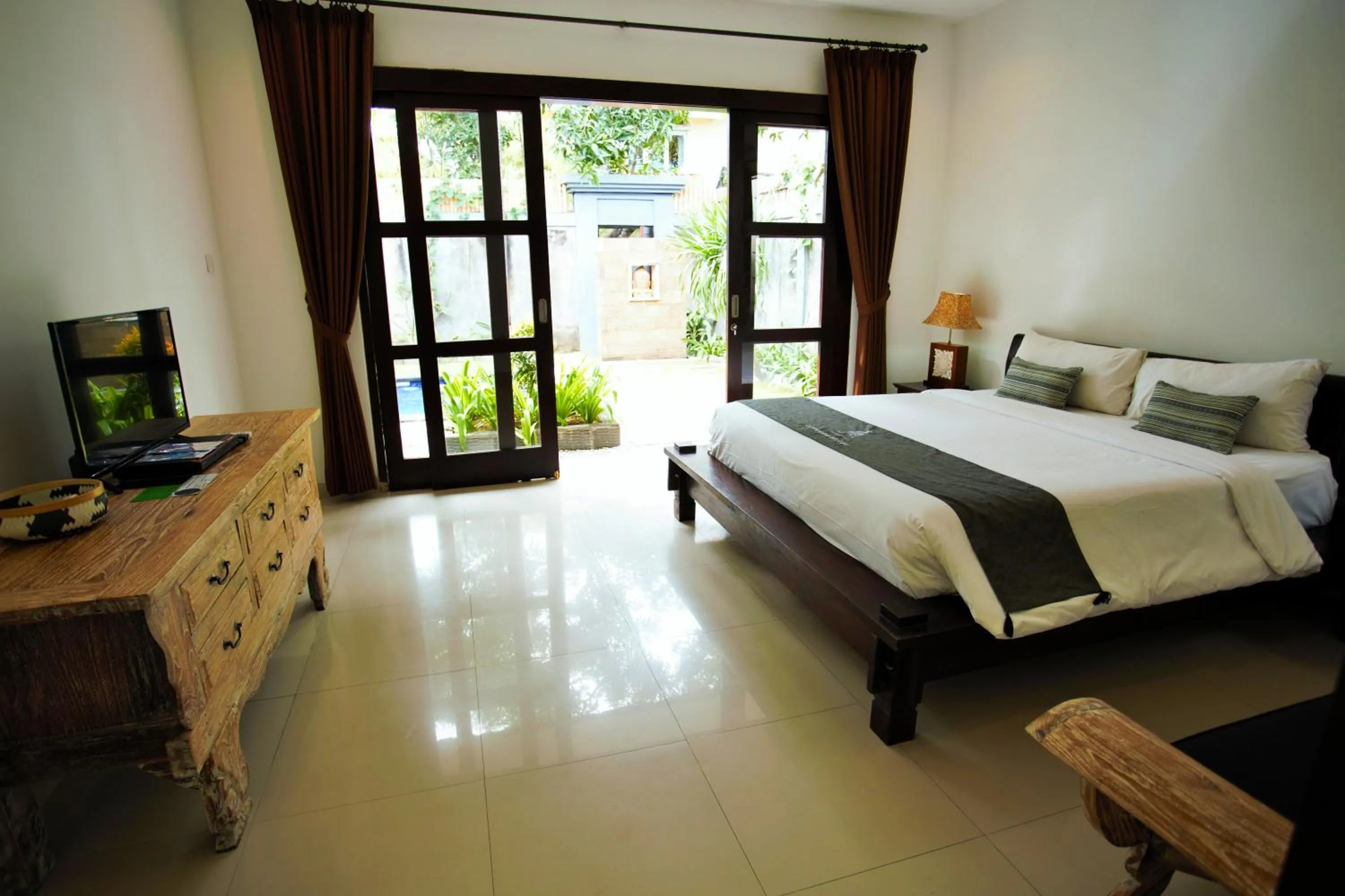 Patio, Bed in Singgah Villas Seminyak