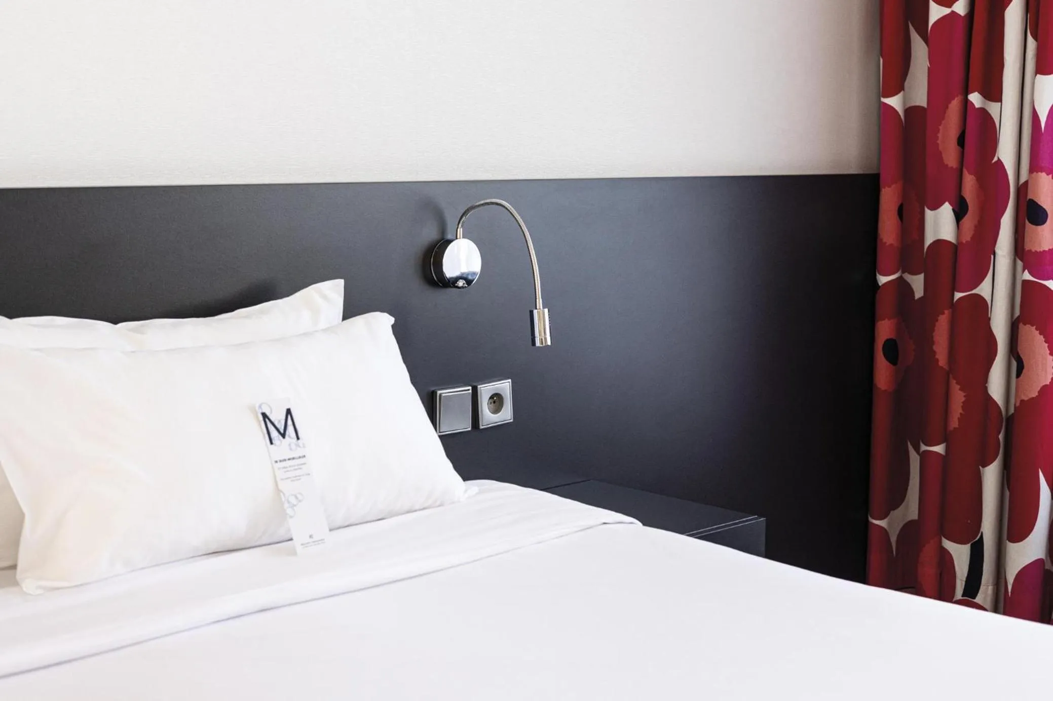 Bed in Hôtel Serge Blanco - Relais Thalasso & Spa