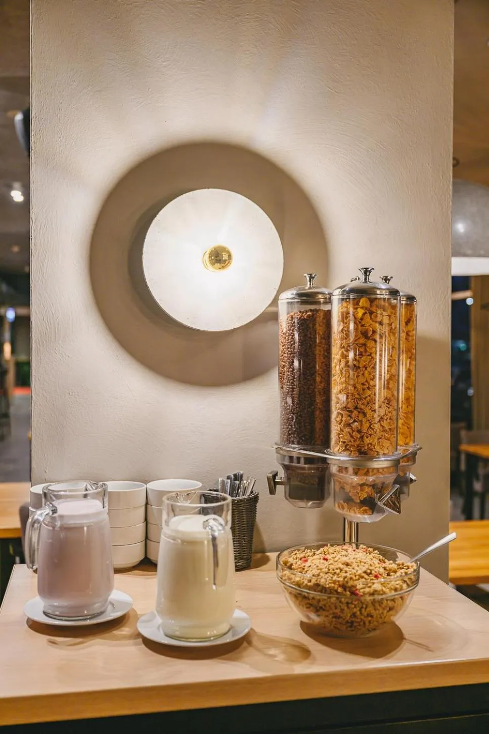 Restaurant/places to eat in Liva Hotel