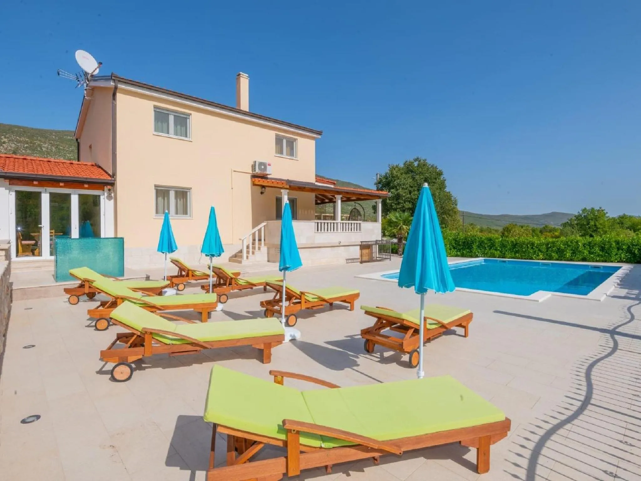 Property building in Villa Secret Beauty with Heated Saltwater Pool