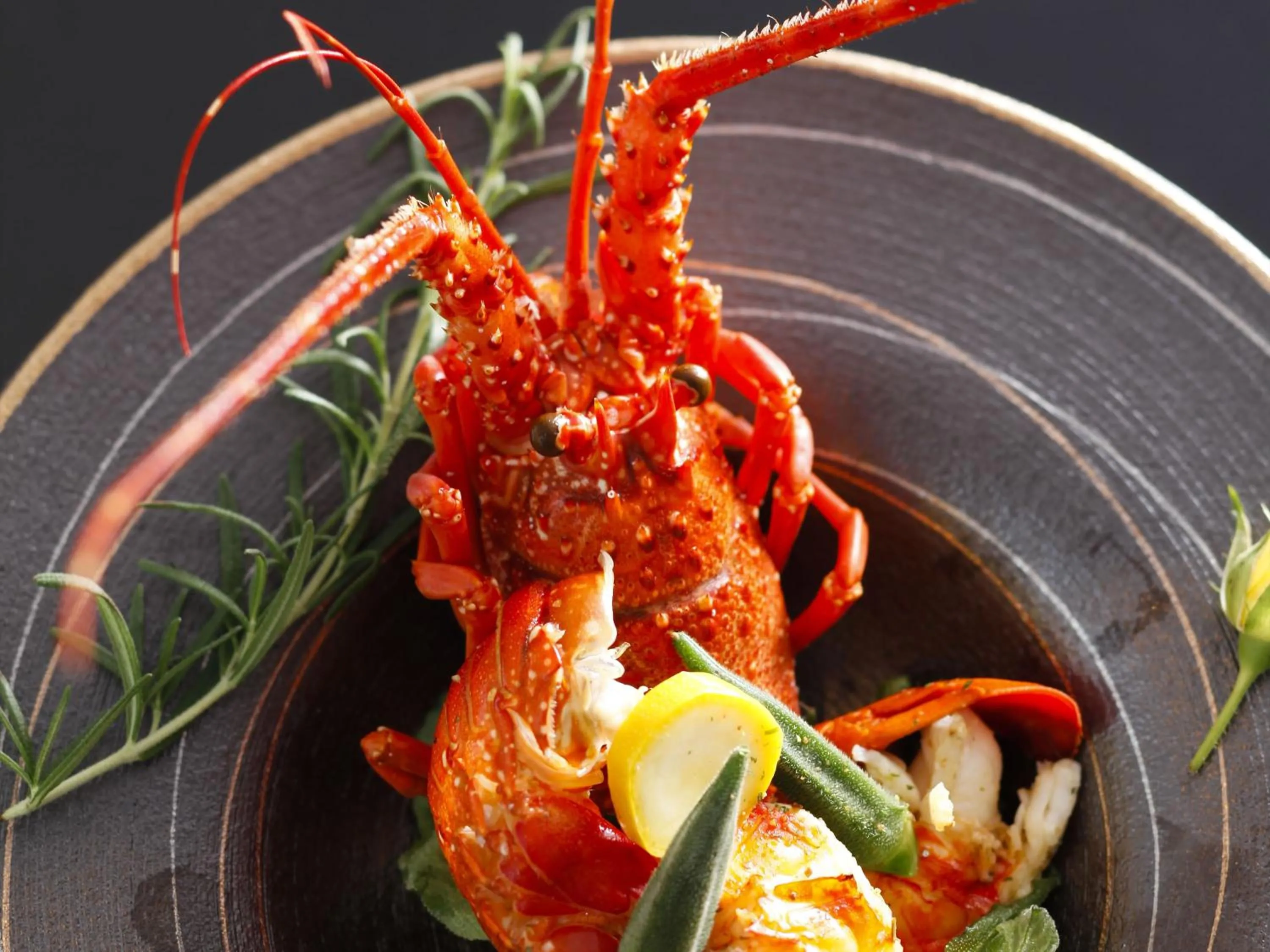 Food close-up in Bishoku no Kakurega Provence