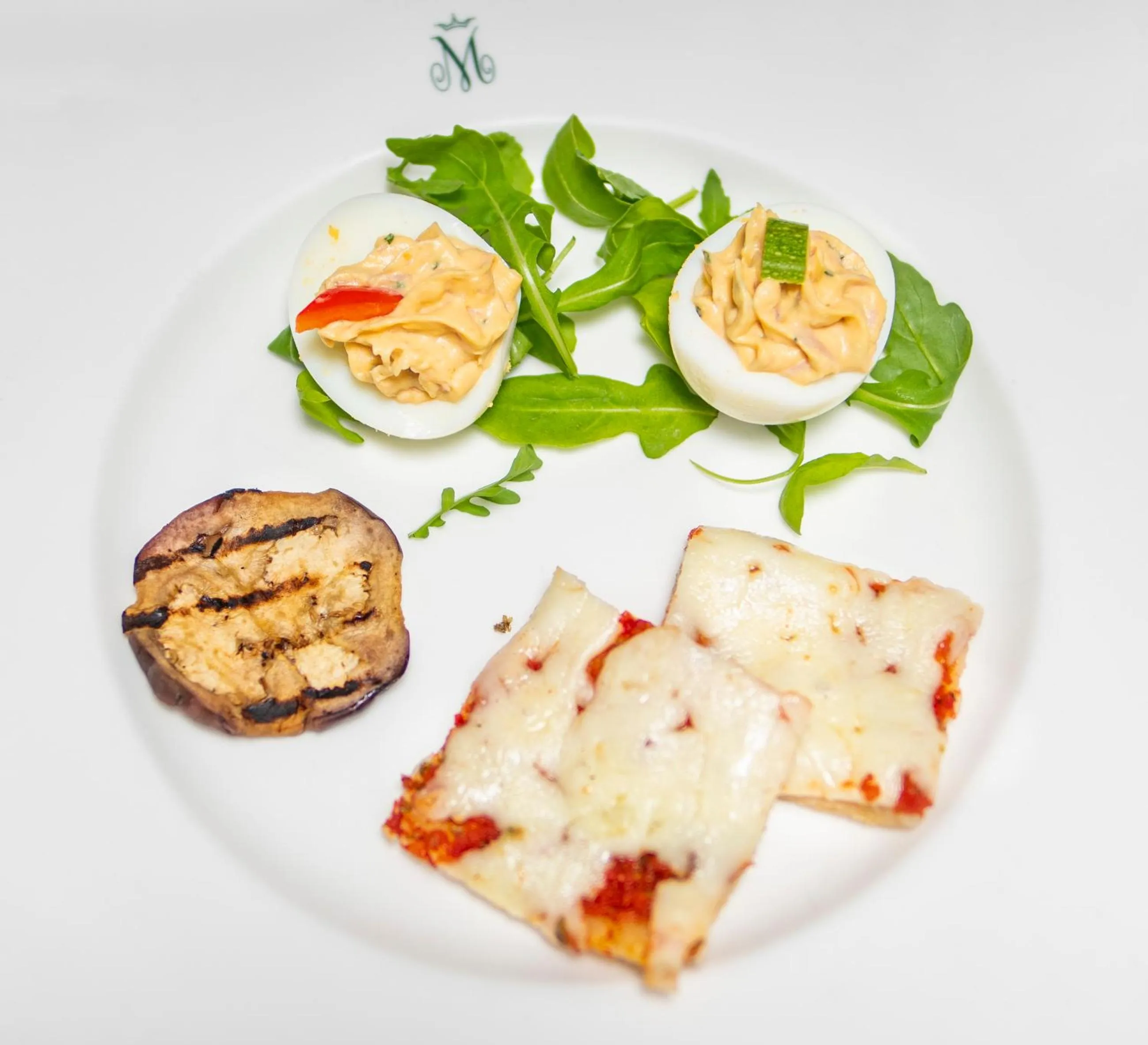 Restaurant/places to eat in Hotel Miranda