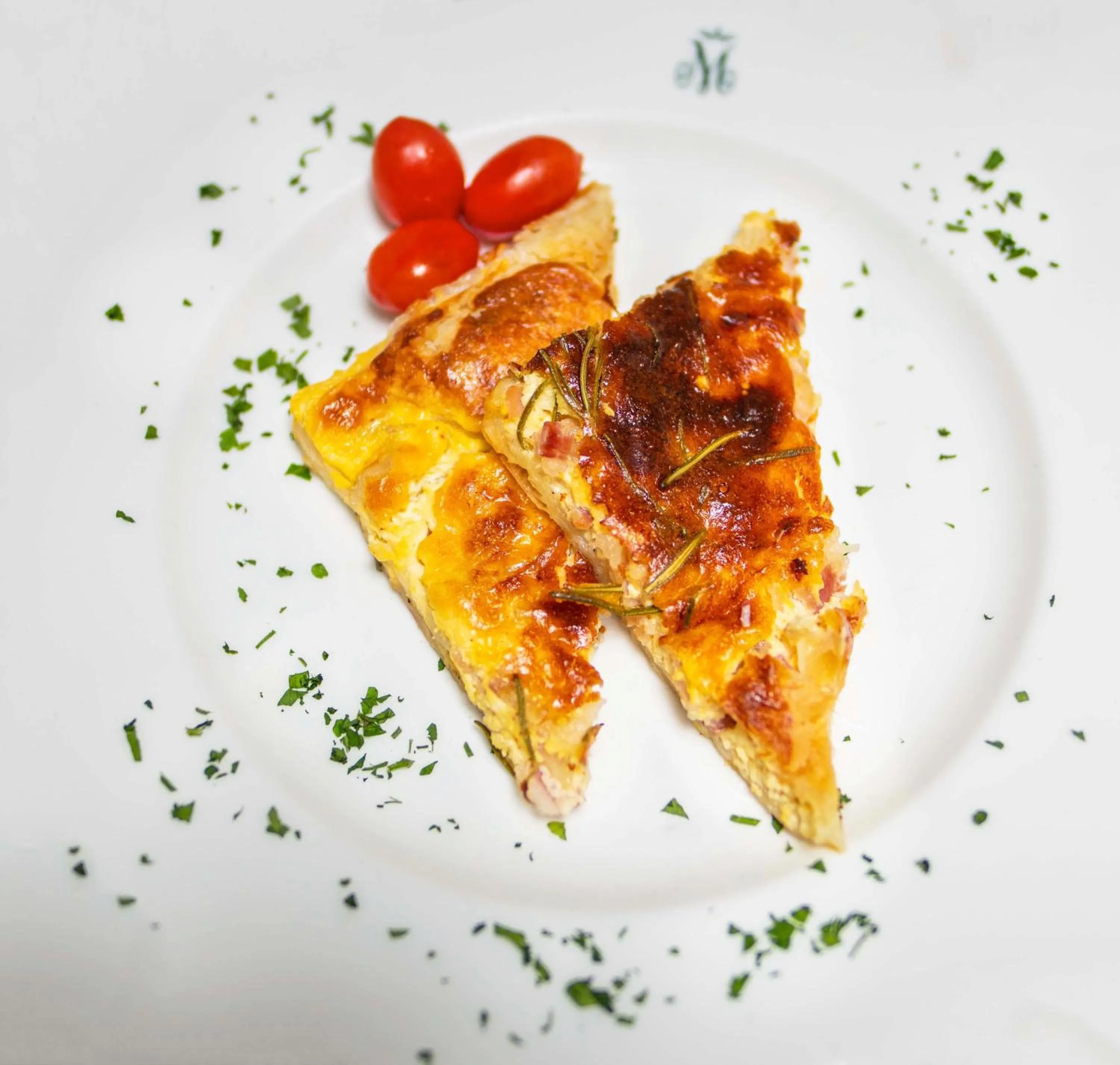 Restaurant/places to eat in Hotel Miranda