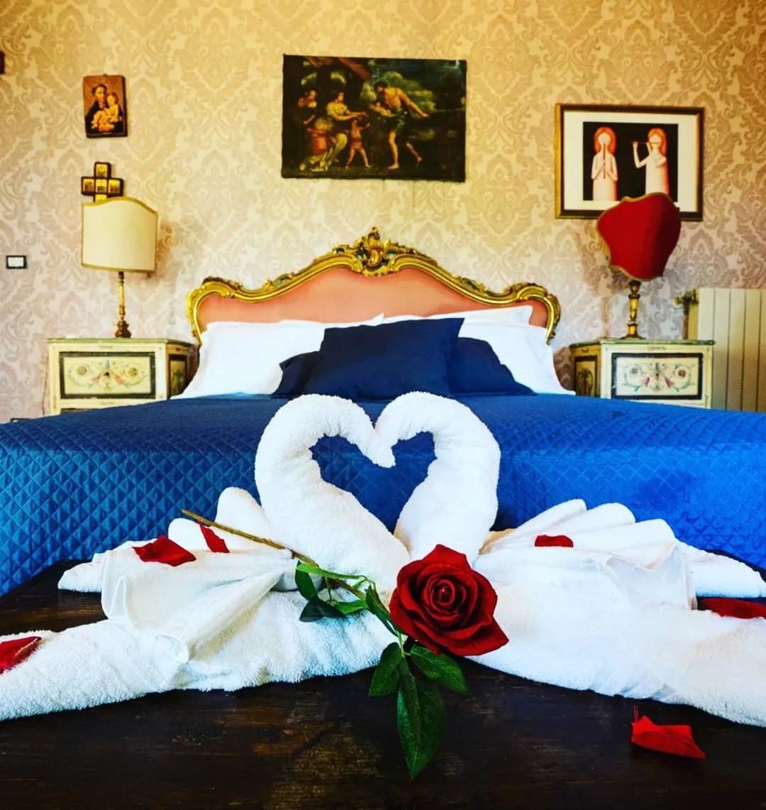 Bed in Villa dei Marchesi Carrozza