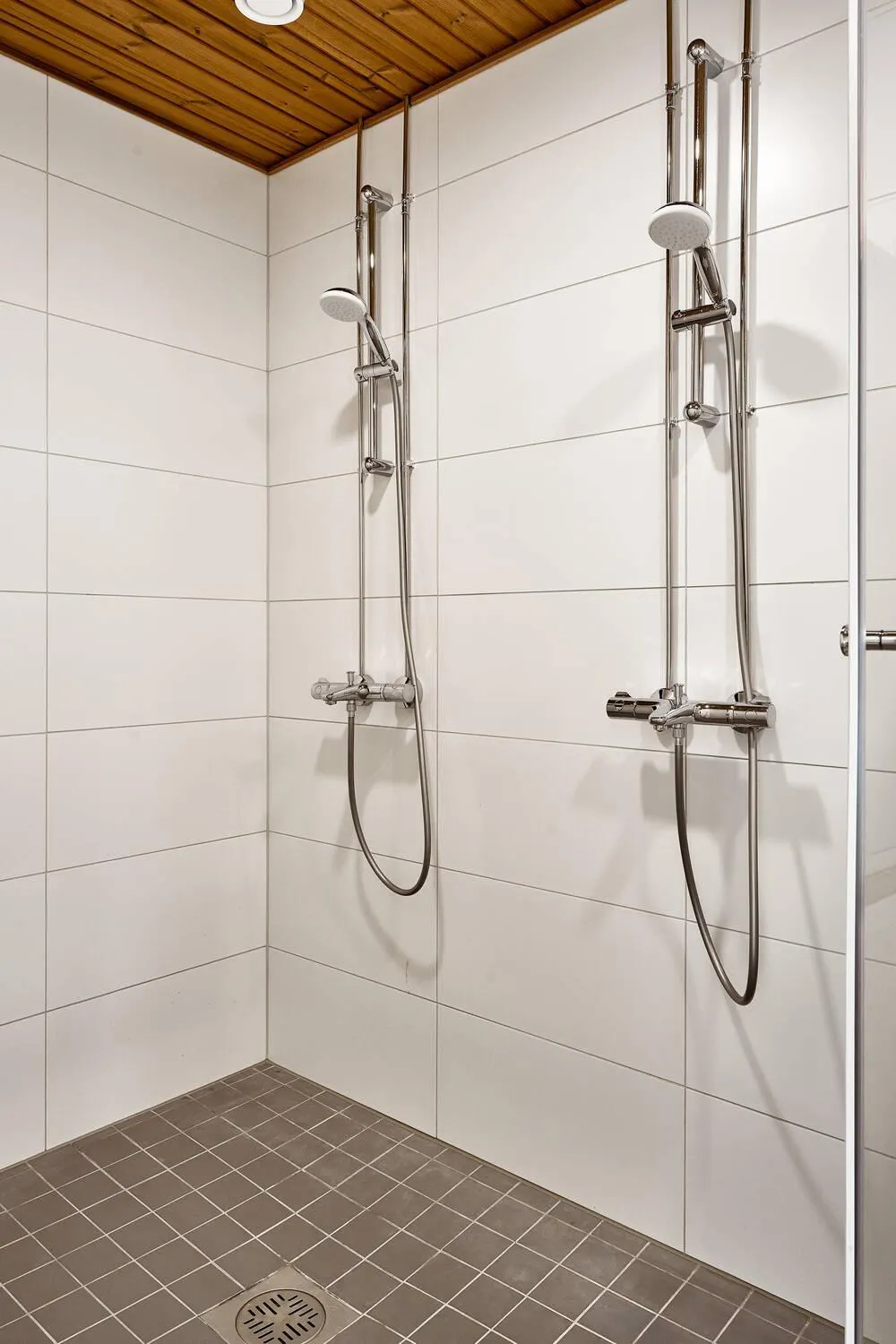 Shower in Holiday Club Tampereen Kehräämö Apartments