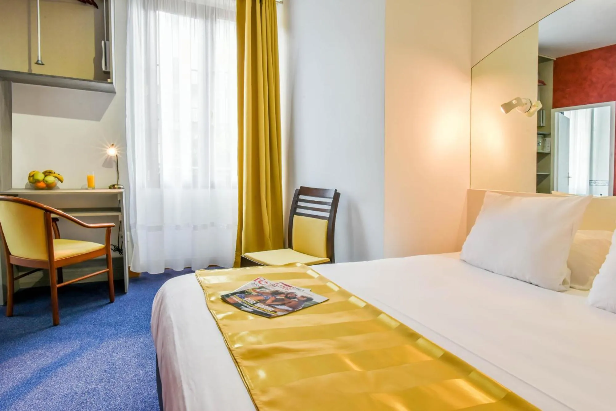 Bedroom, Bed in Logis Hotel & Restaurant Bergeret Sport