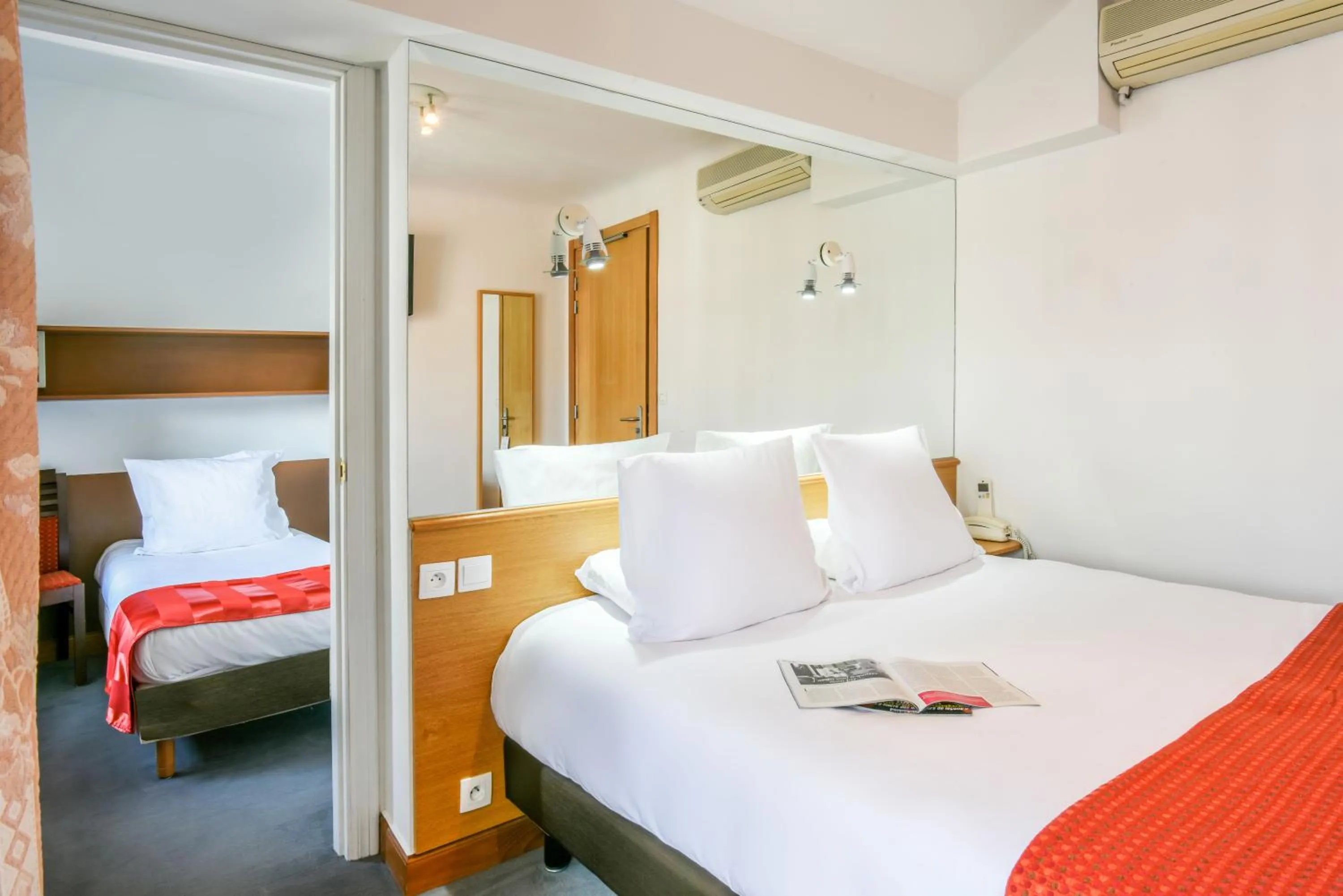 Bedroom, Bed in Logis Hotel & Restaurant Bergeret Sport