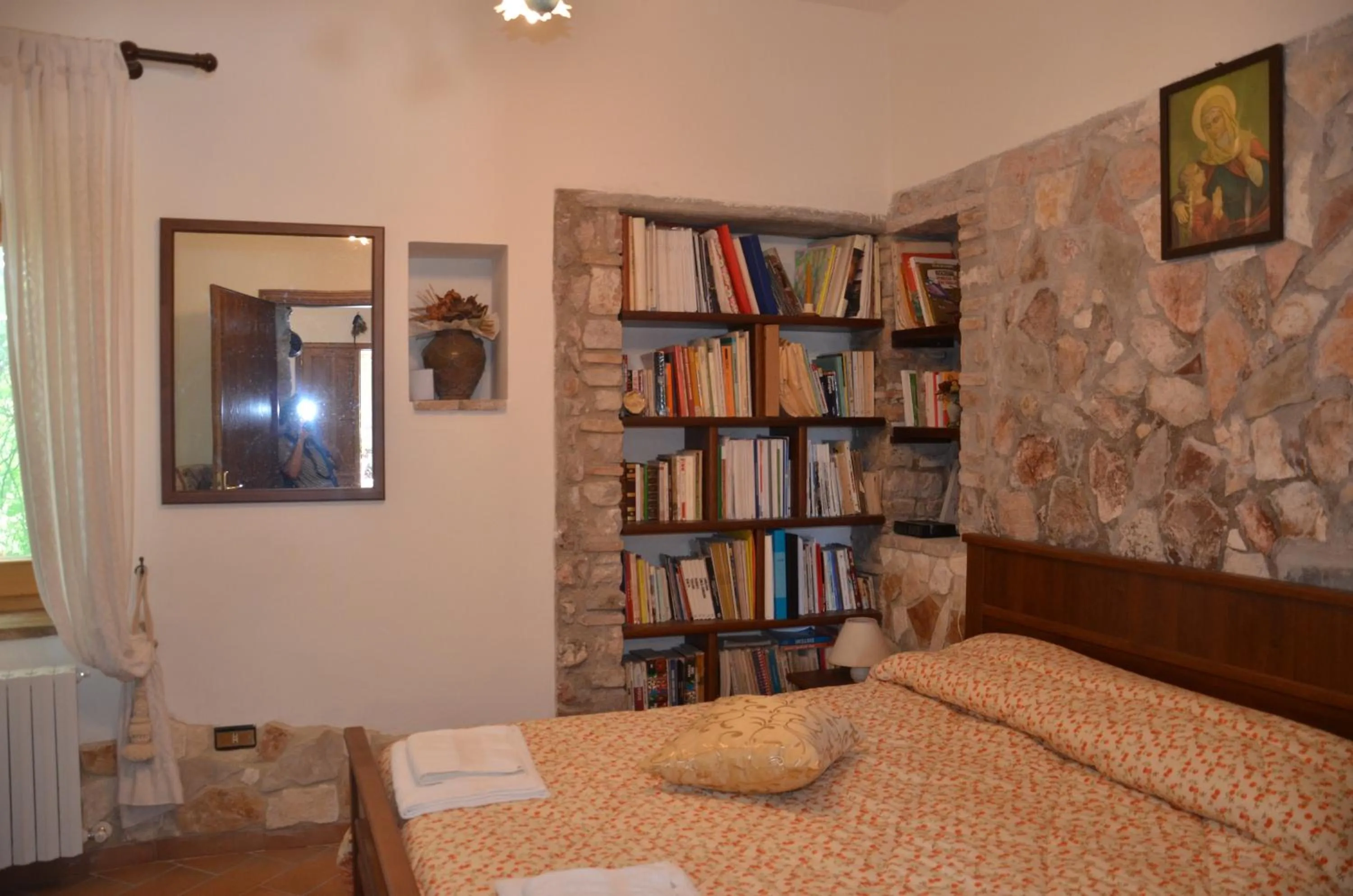 Photo of the whole room, Bed in B&B La Terrazza Del Subasio