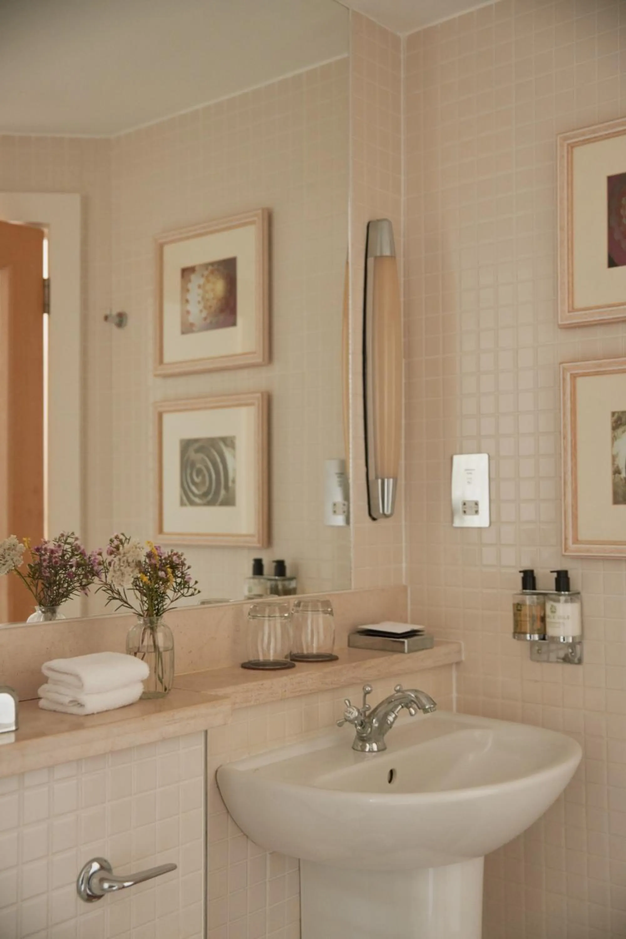 Braye Beach Hotel, Alderney