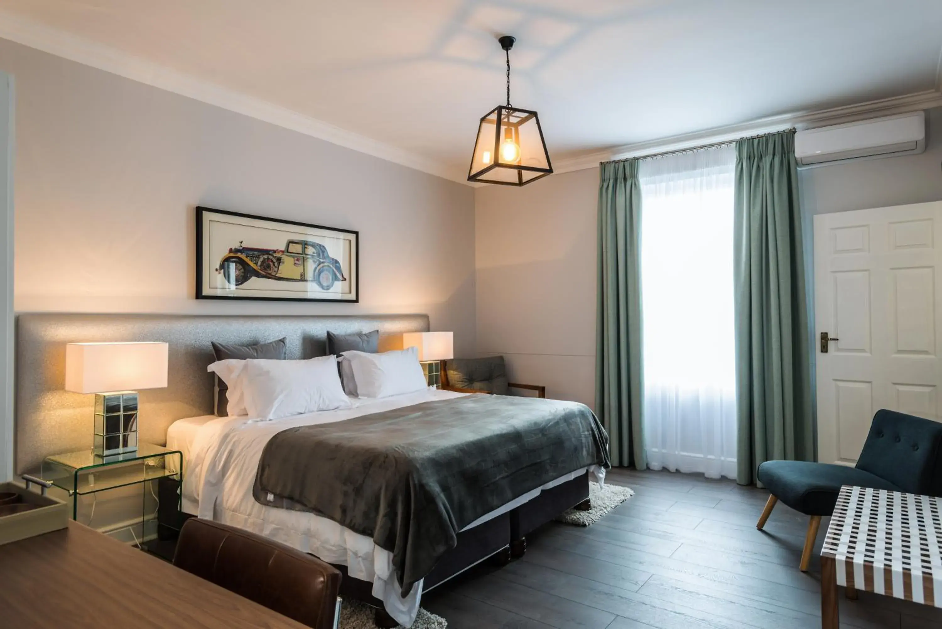 Deluxe Double or Twin Room with Mountain View - single occupancy in Waterstone Lodge Deluxe Double or Twin Room with Mountain View - single occupancy in Waterstone Lodge