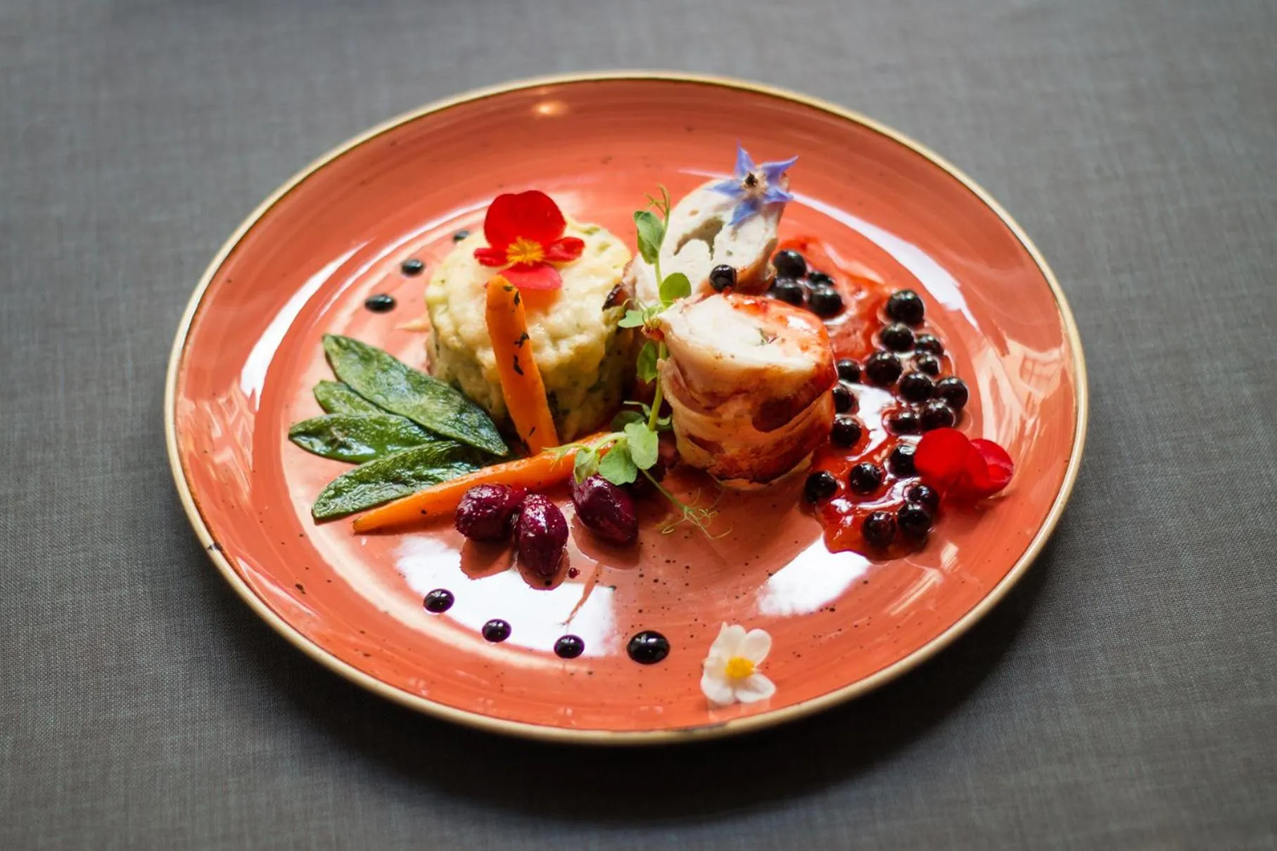 Food in Hestia Hotel Draugi