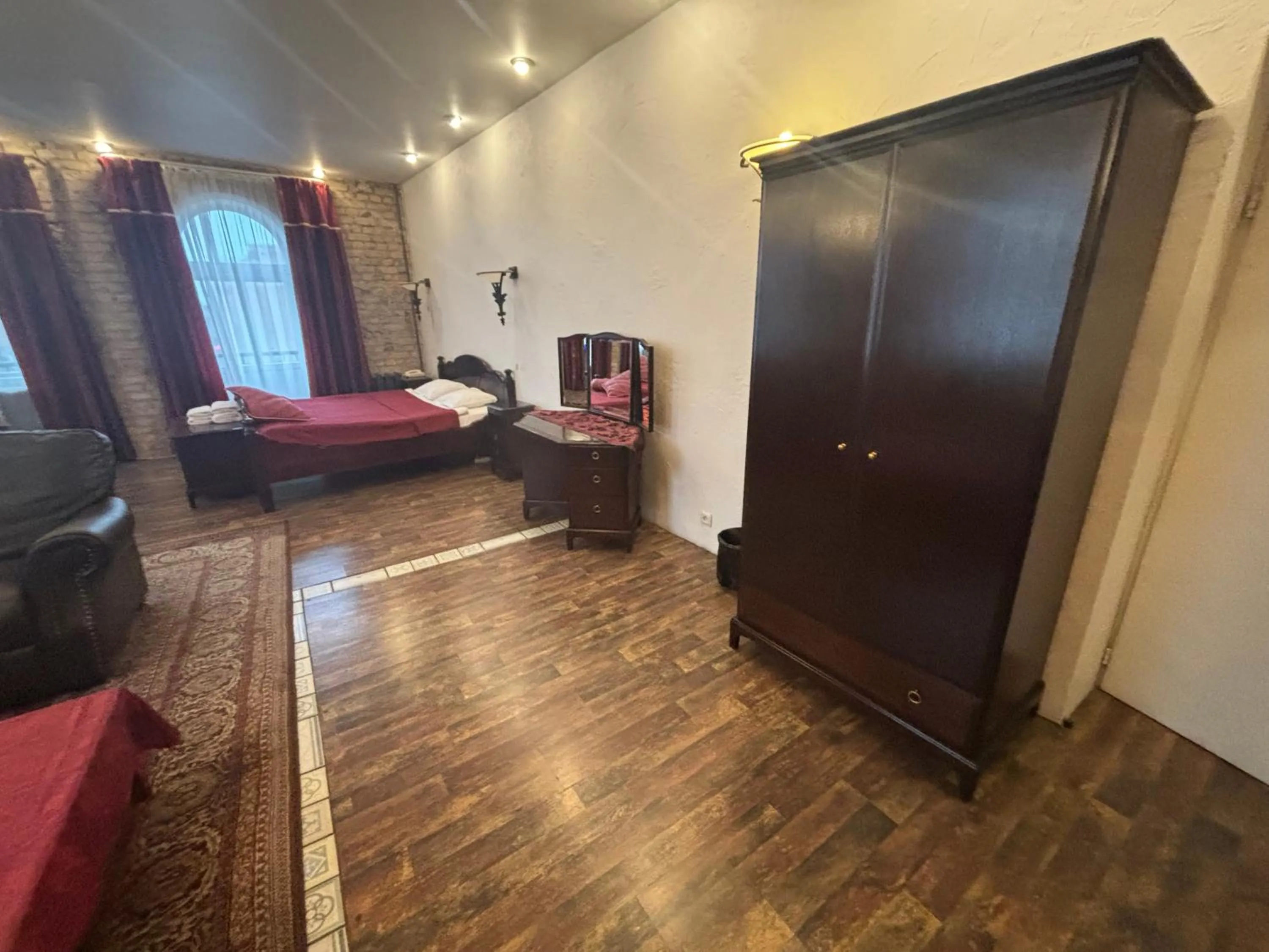 Photo of the whole room, Bed in Viktorija