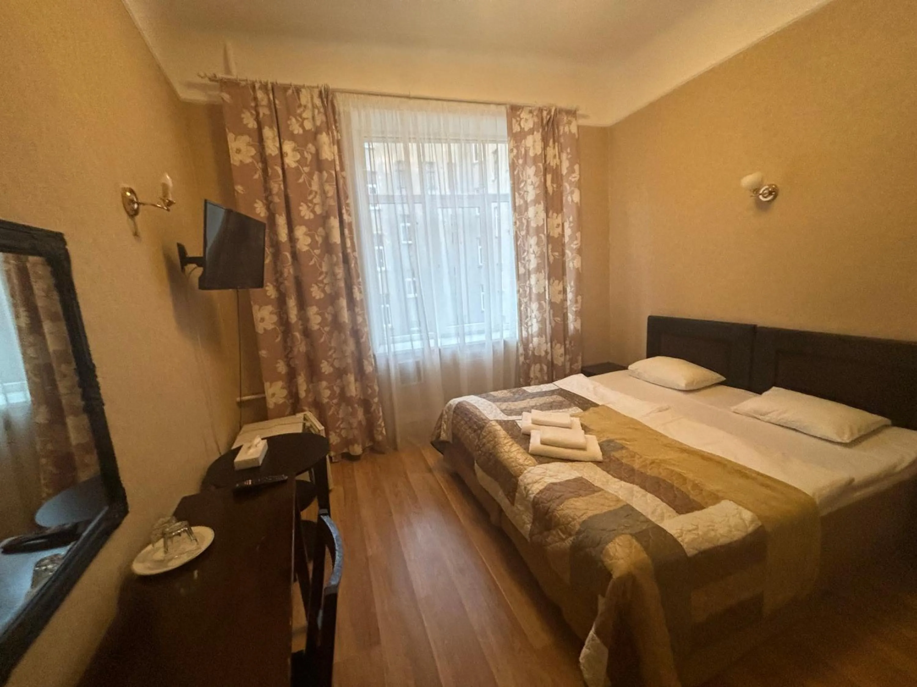 Photo of the whole room, Bed in Viktorija