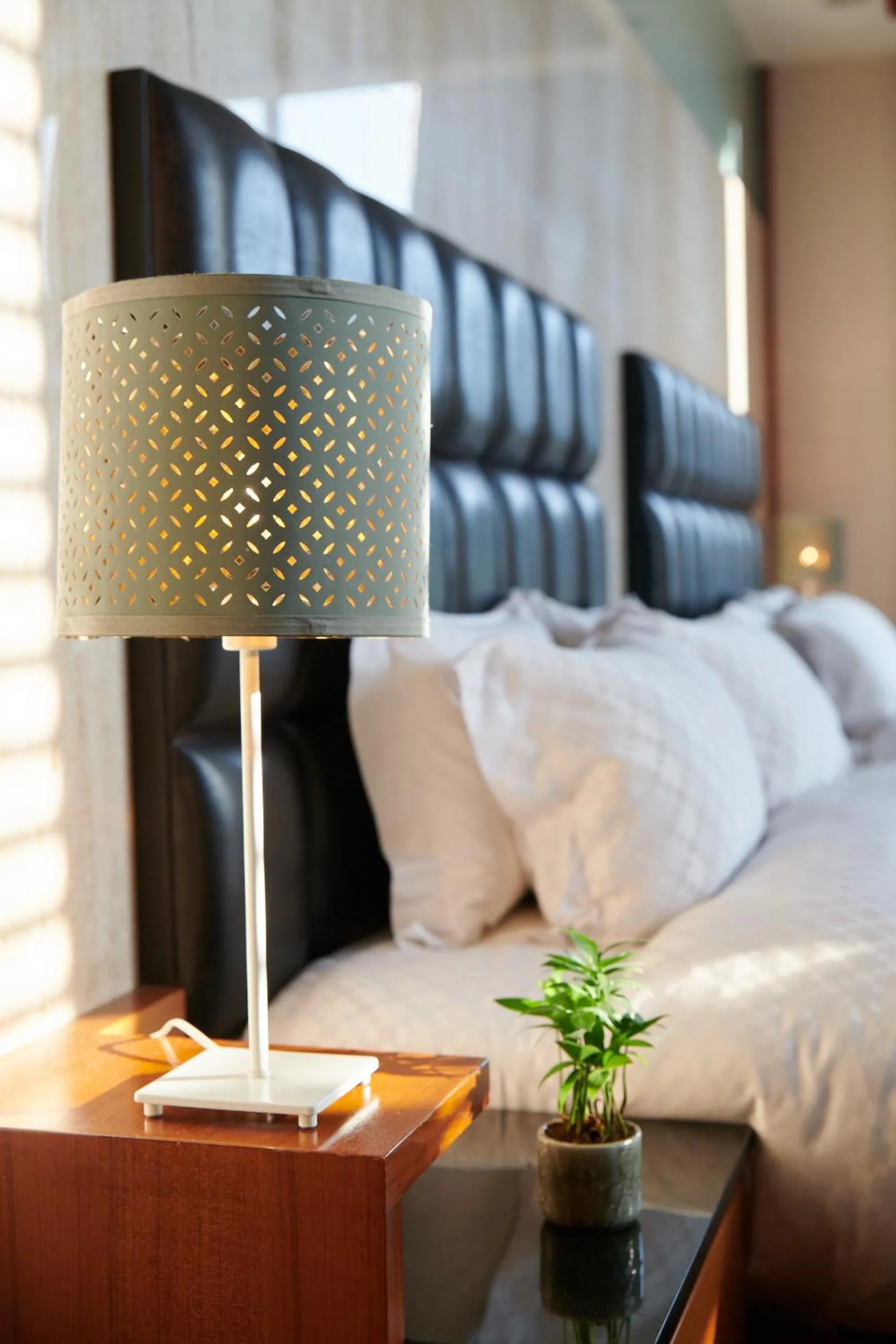 Bed in Reikei Hot Spring Resort