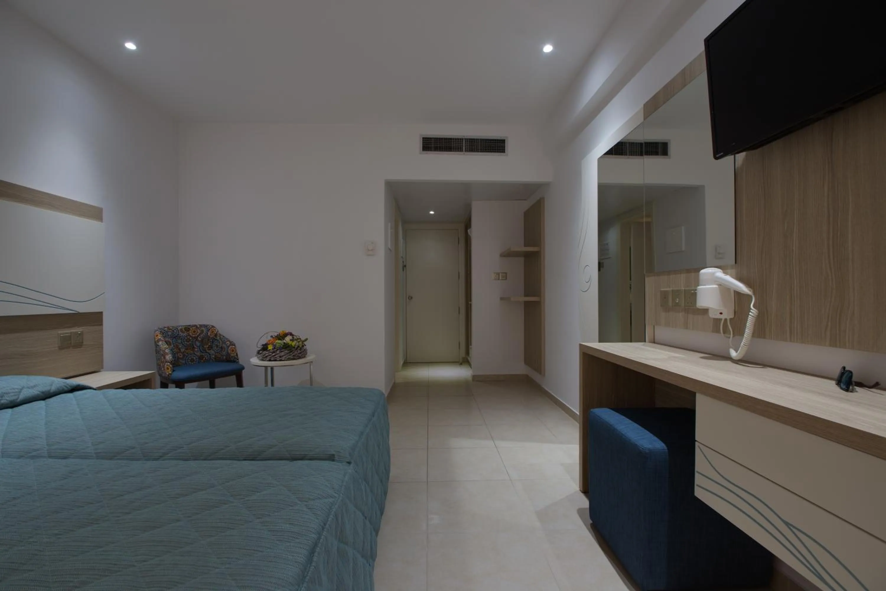 TV and multimedia, Bed in Stamatia Hotel