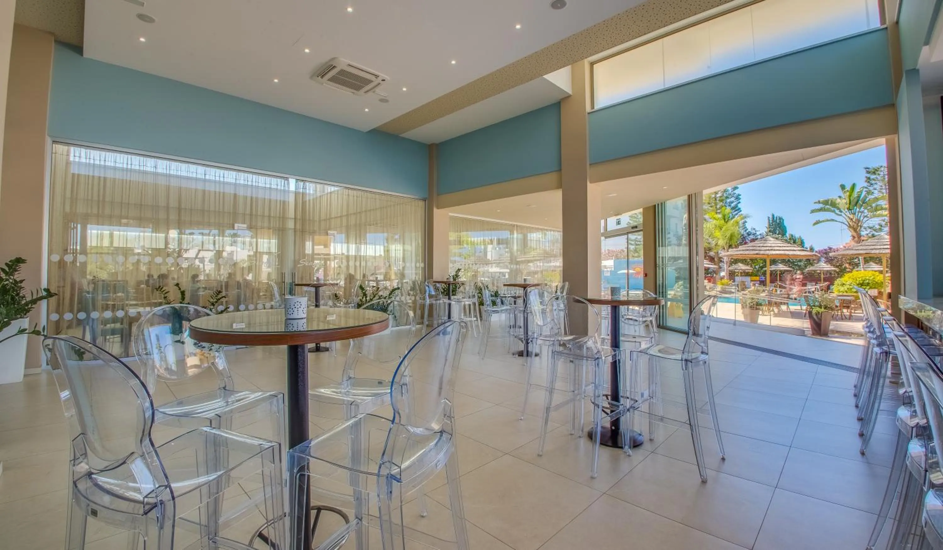 Restaurant/places to eat in Stamatia Hotel