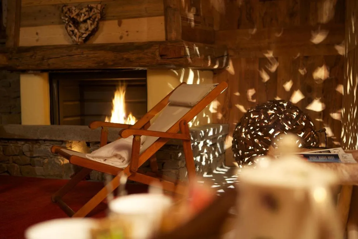 Decorative detail in Au Coeur Des Neiges Resort SPA & FREE E-BIKE