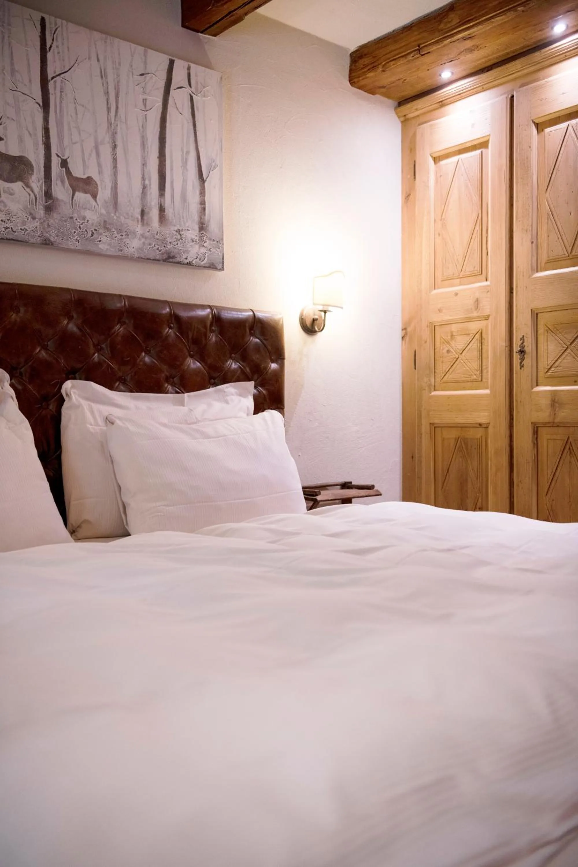 Bed in Au Coeur Des Neiges Resort SPA & FREE E-BIKE