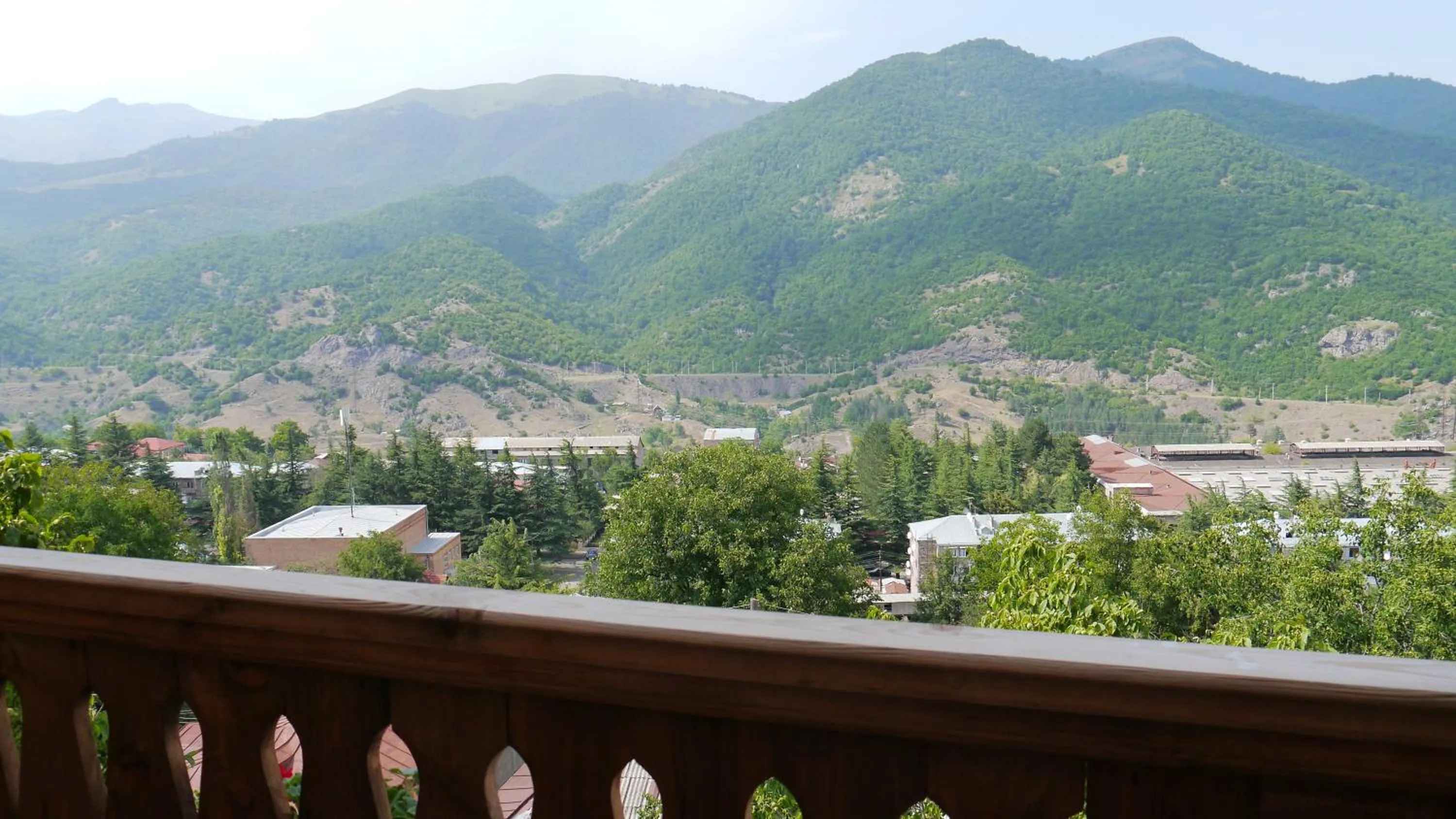 Mountain view in Verin Tun