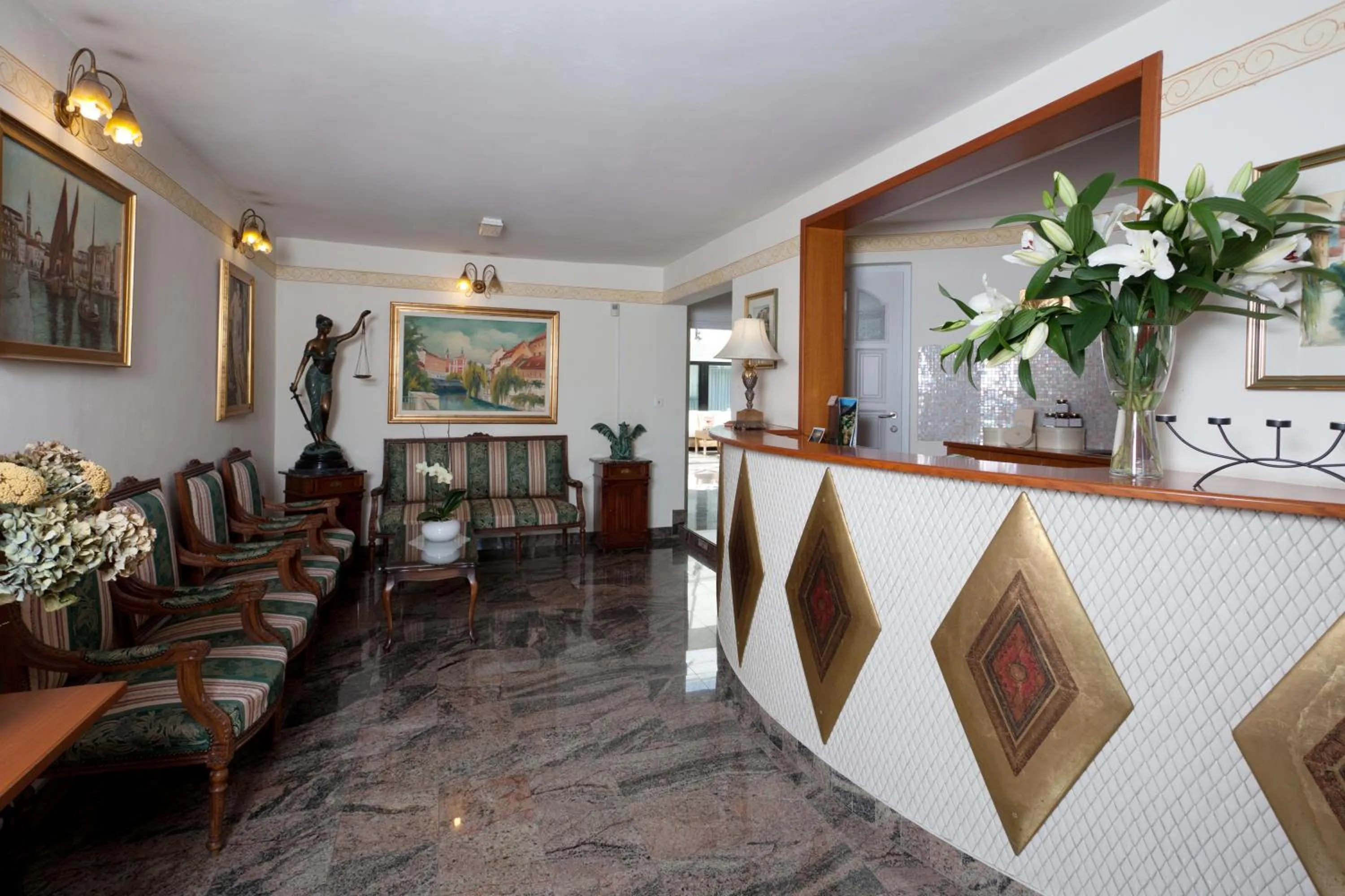 Lobby or reception in ApartHotel Vila Minka