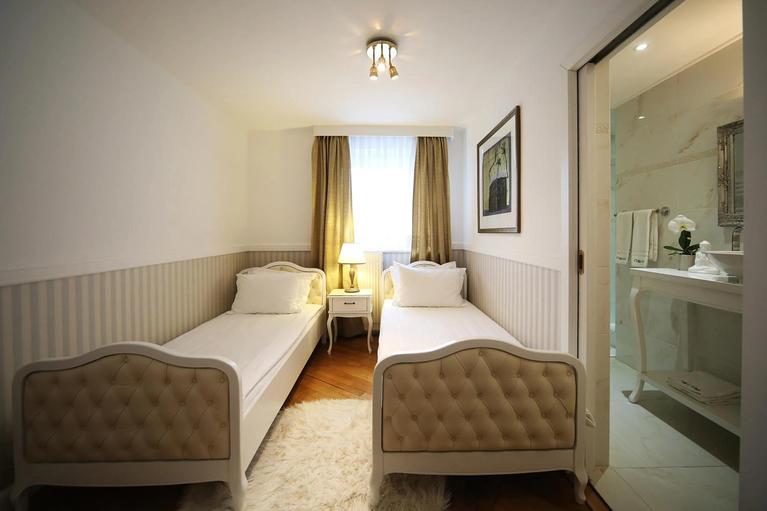 Bed in ApartHotel Vila Minka