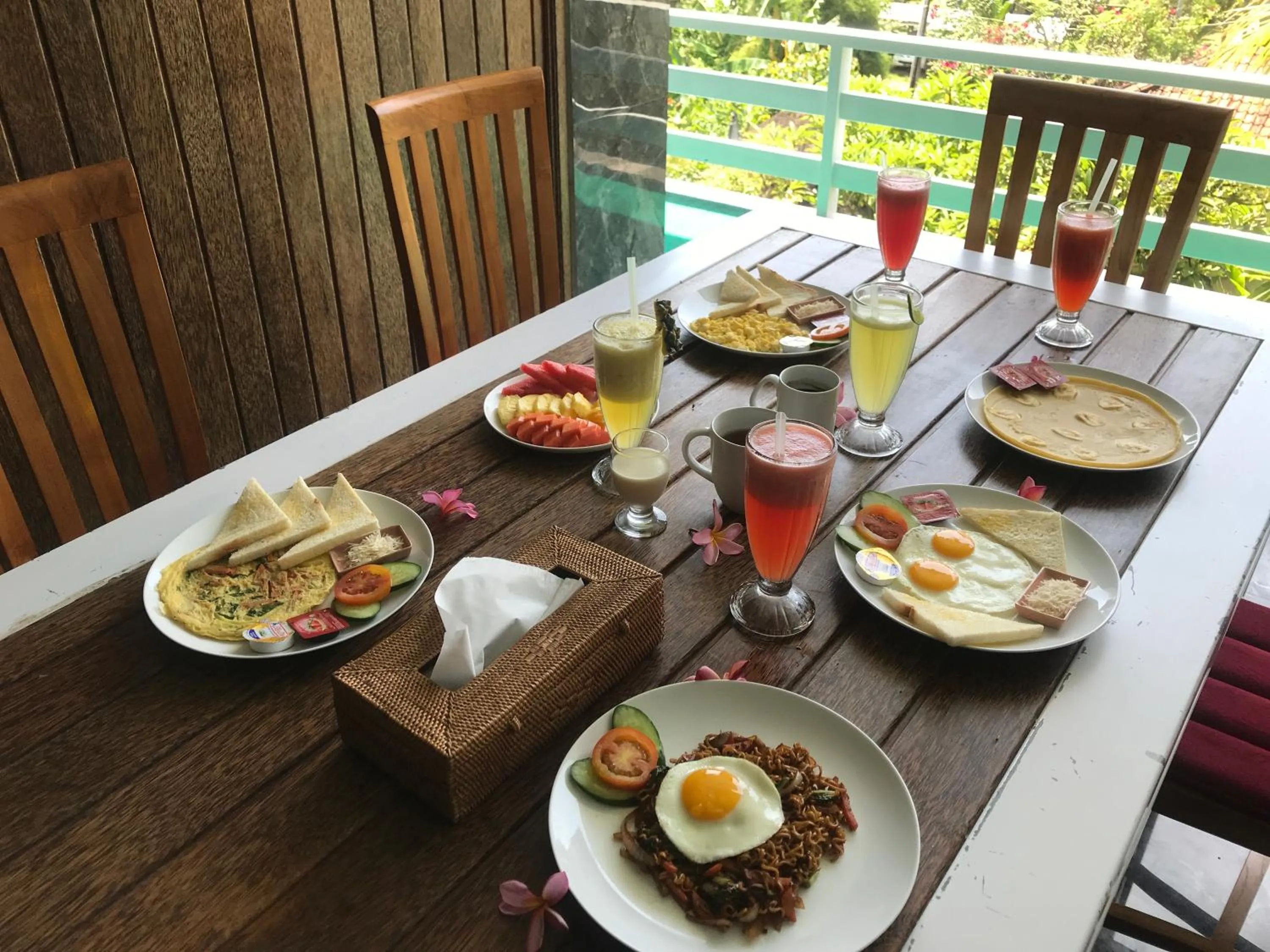 Continental breakfast in Villa Suari I