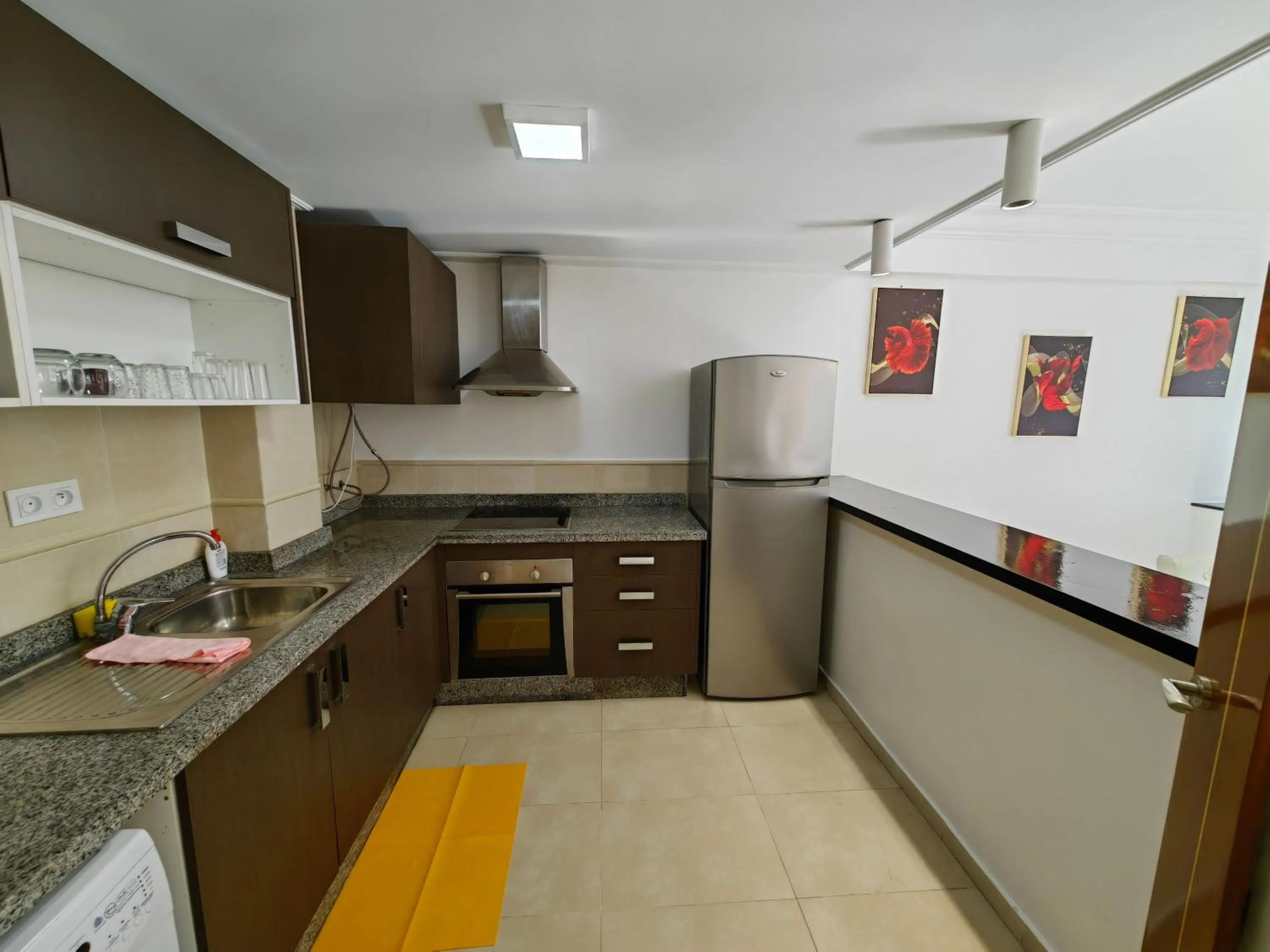 Kitchen or kitchenette in City Bleu Maroc