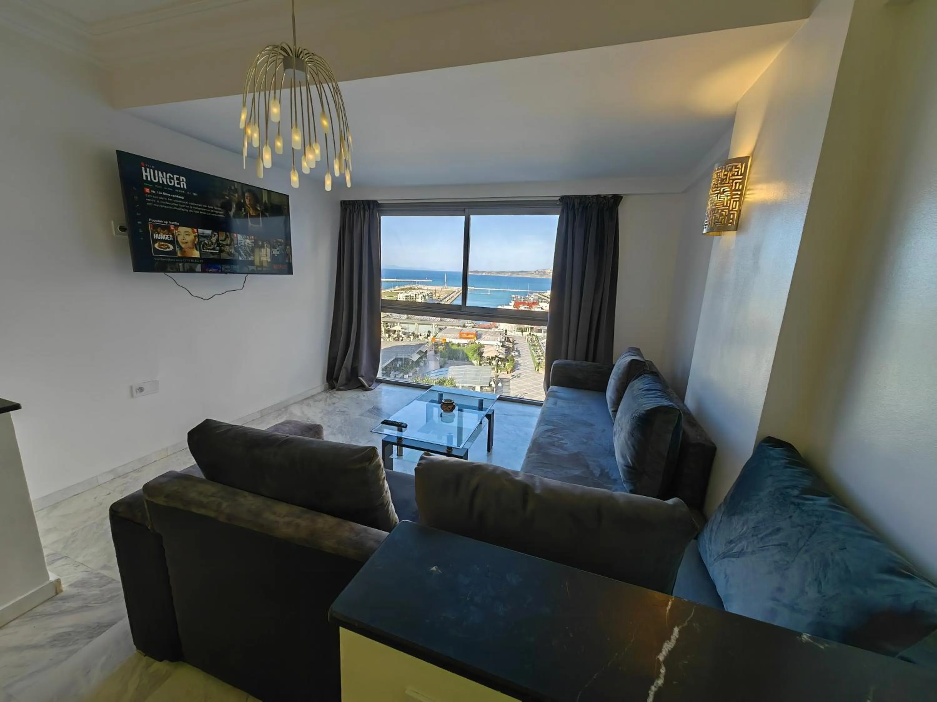 Communal lounge/ TV room in City Bleu Maroc