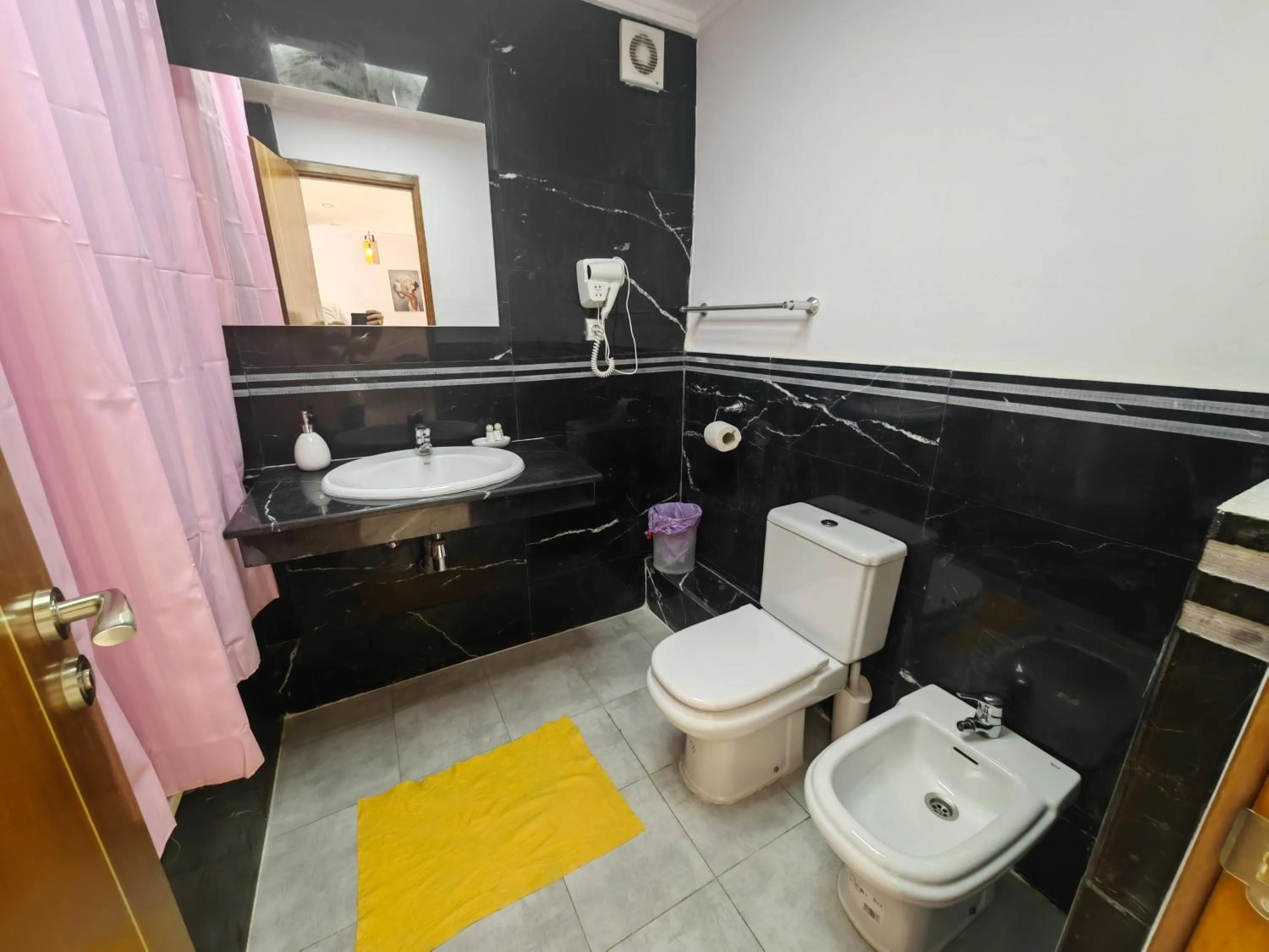 Shower in City Bleu Maroc