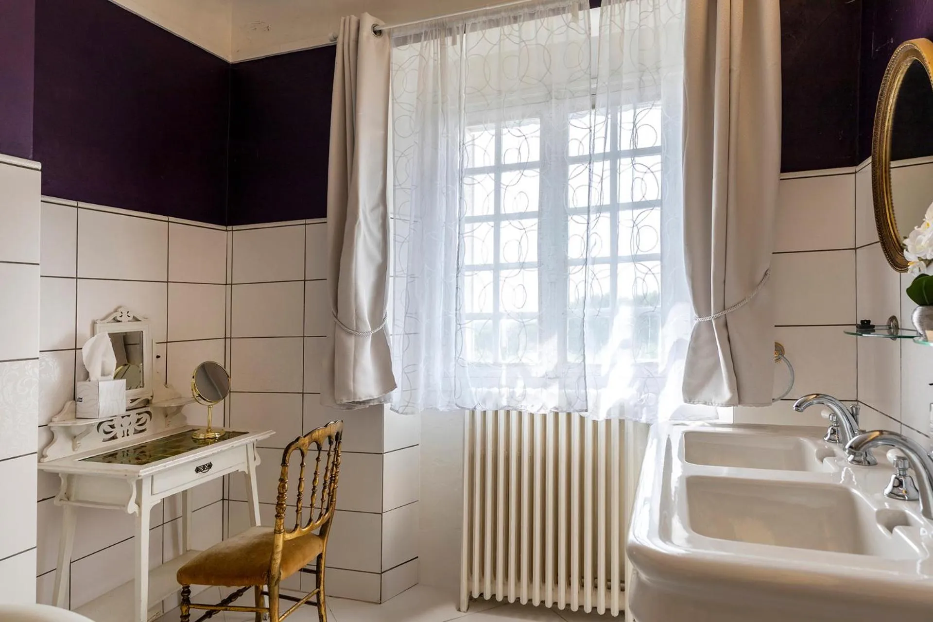 Bathroom in Hattonchatel Château & Restaurant La Table du Château