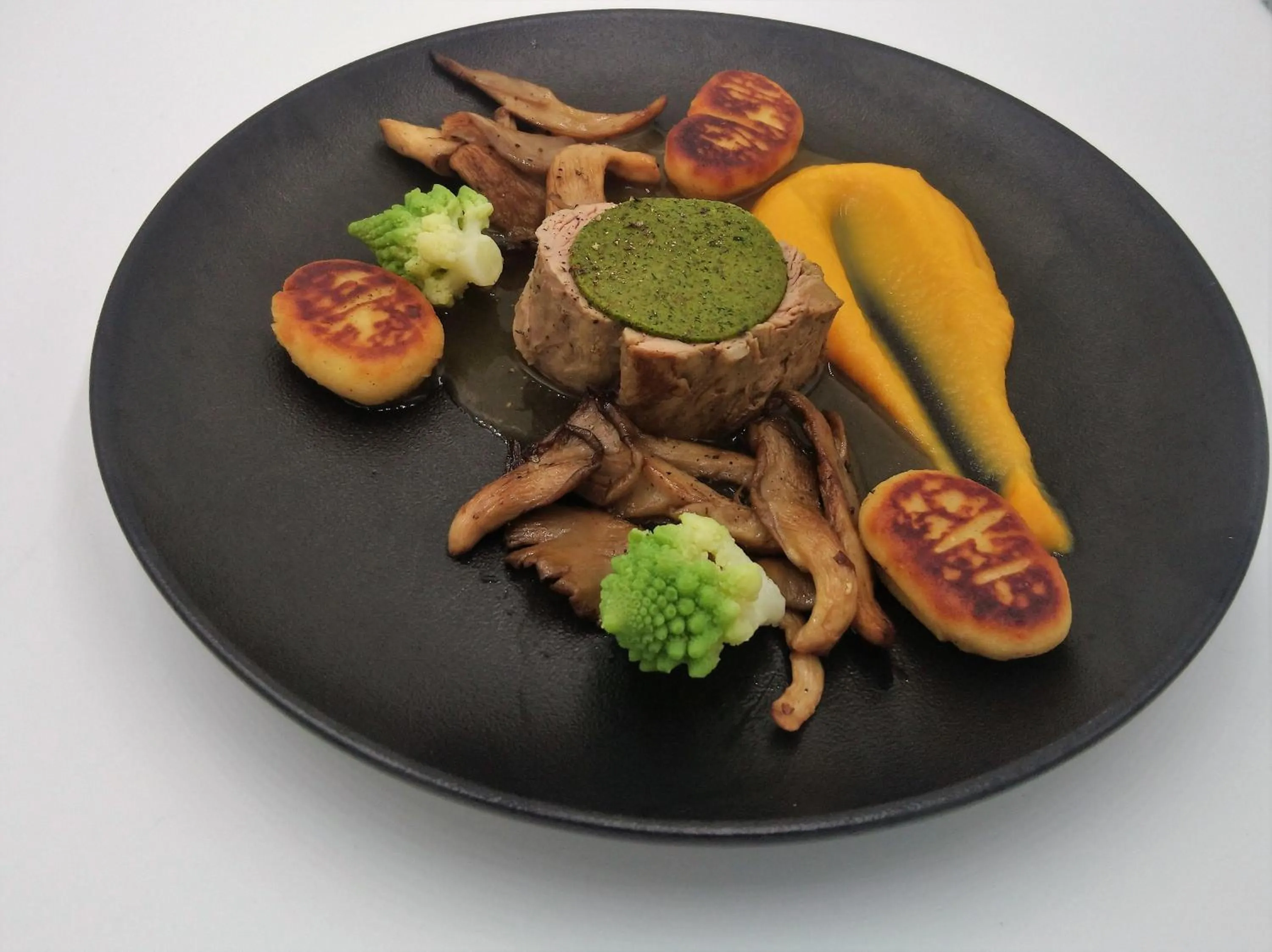 Food in Logis Hotel Le Relais De La Poste Restaurant Le Fil du Temps