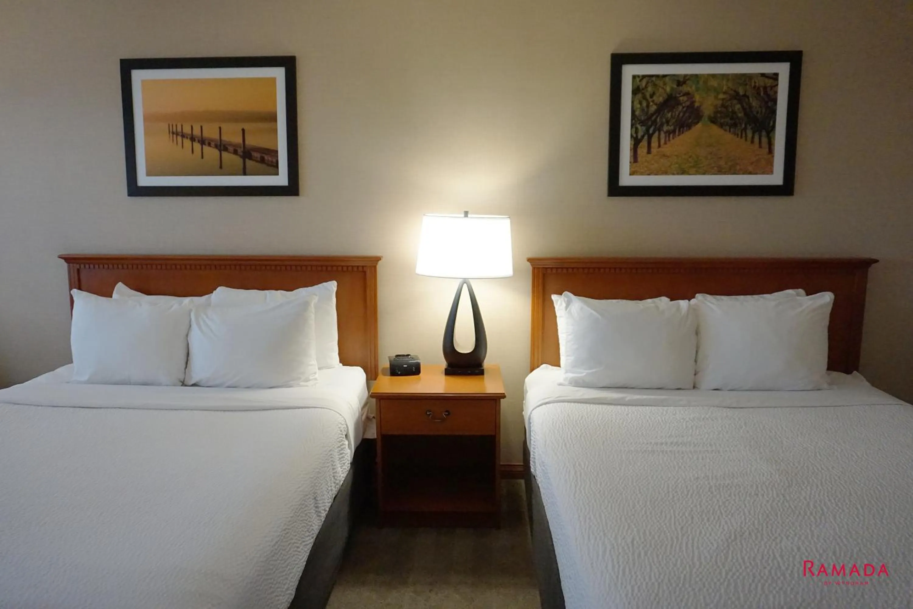 Bed in Ramada by Wyndham Kelowna Hotel & Conference Center
