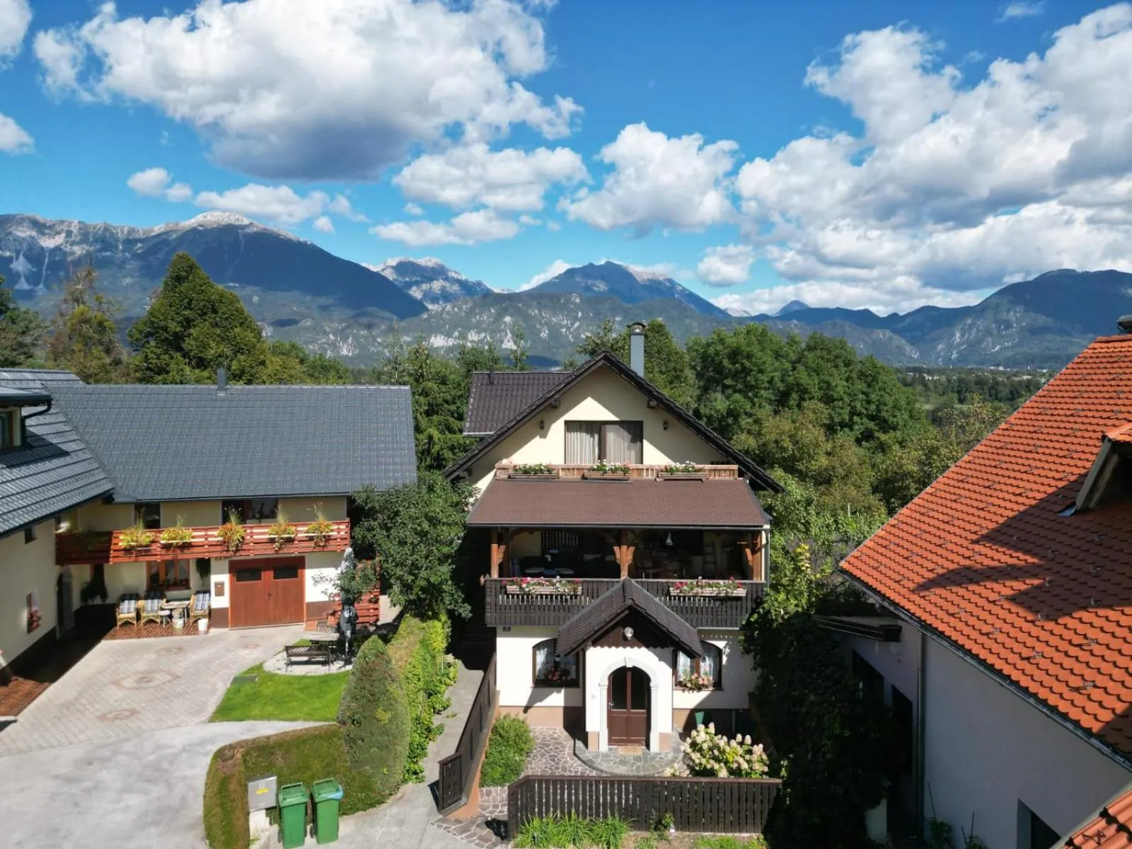 Bled Home