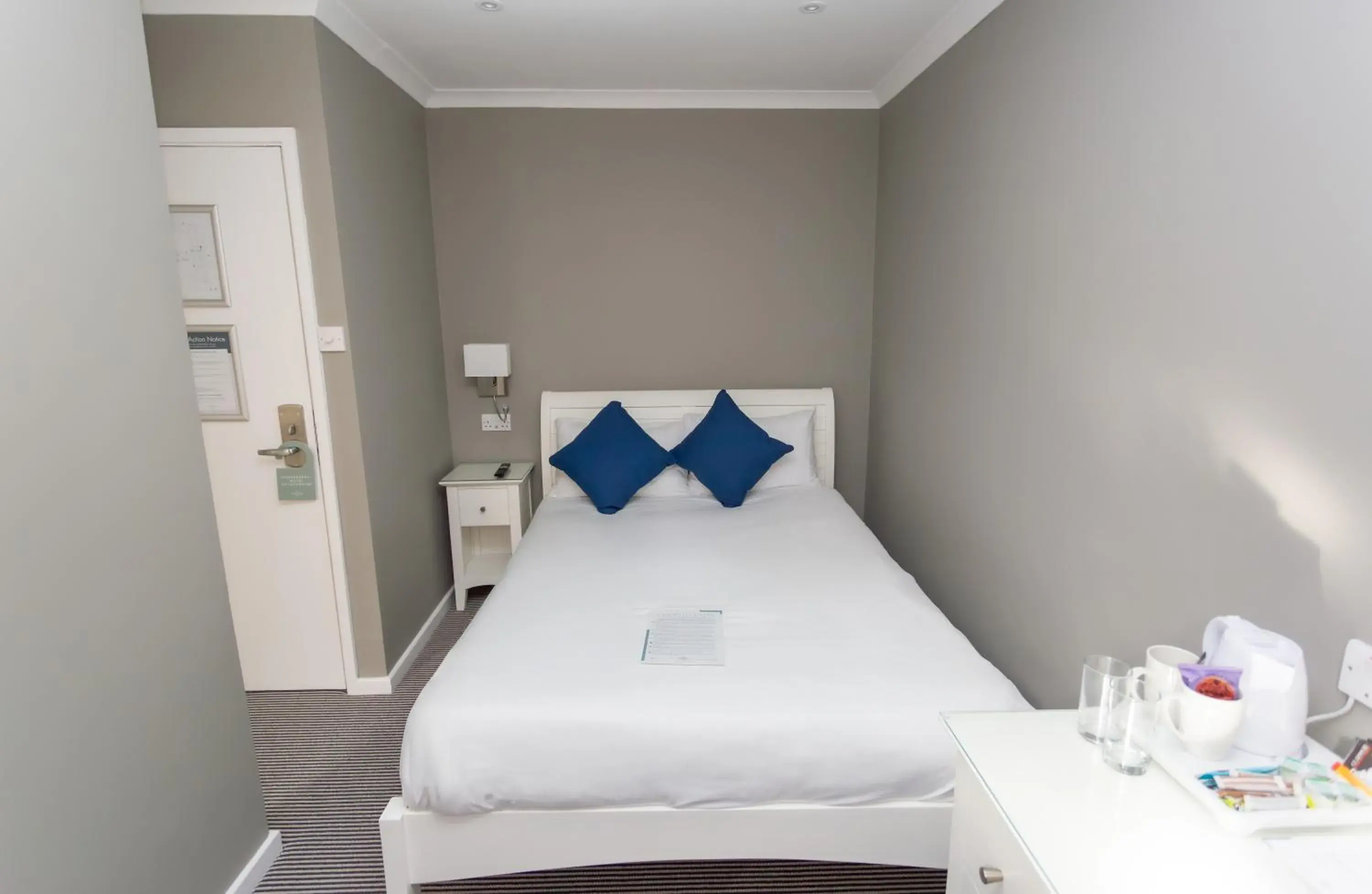 Single Room - single occupancy in The Thatch Inn Single Room - single occupancy in The Thatch Inn