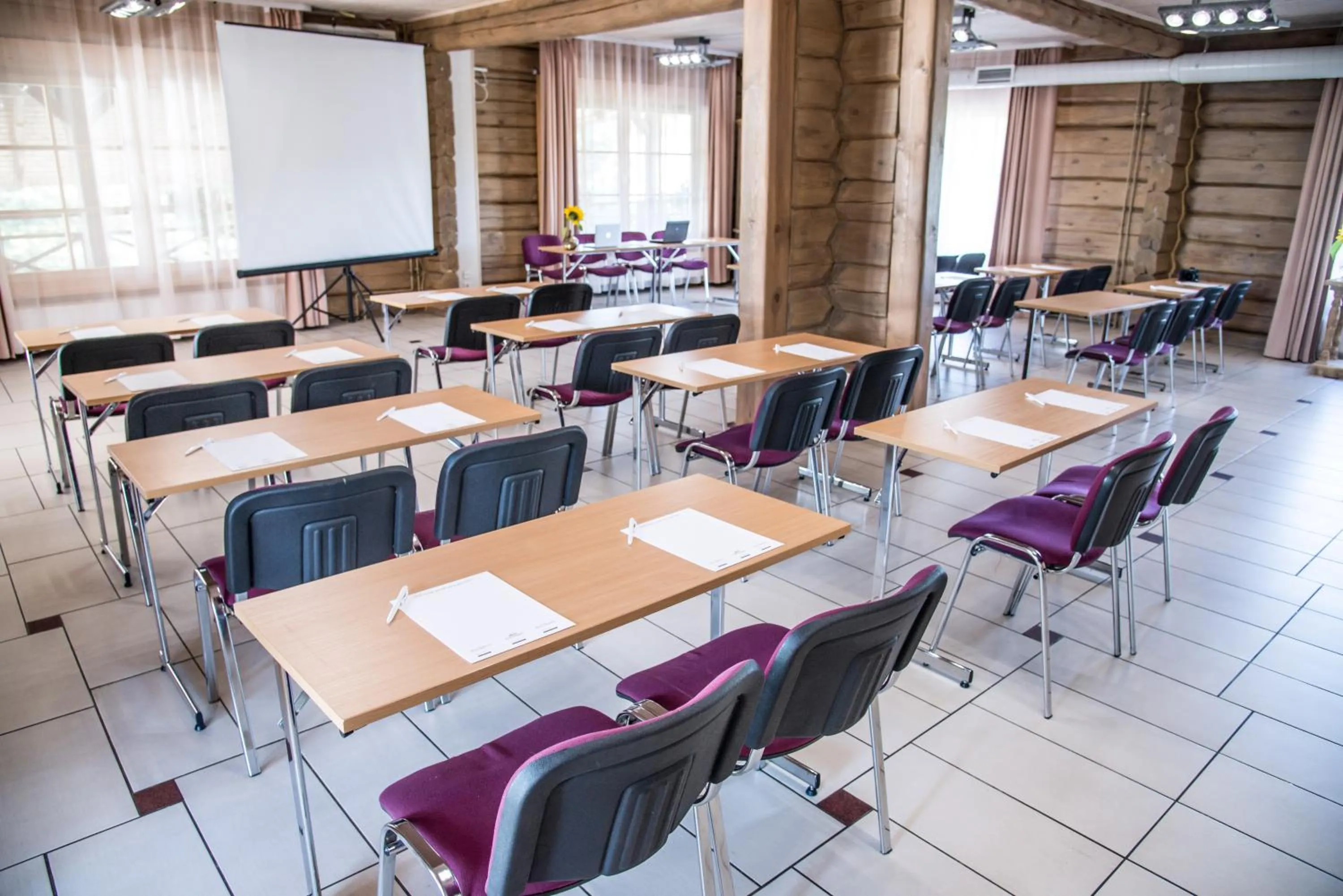 Business facilities in Porto Resort