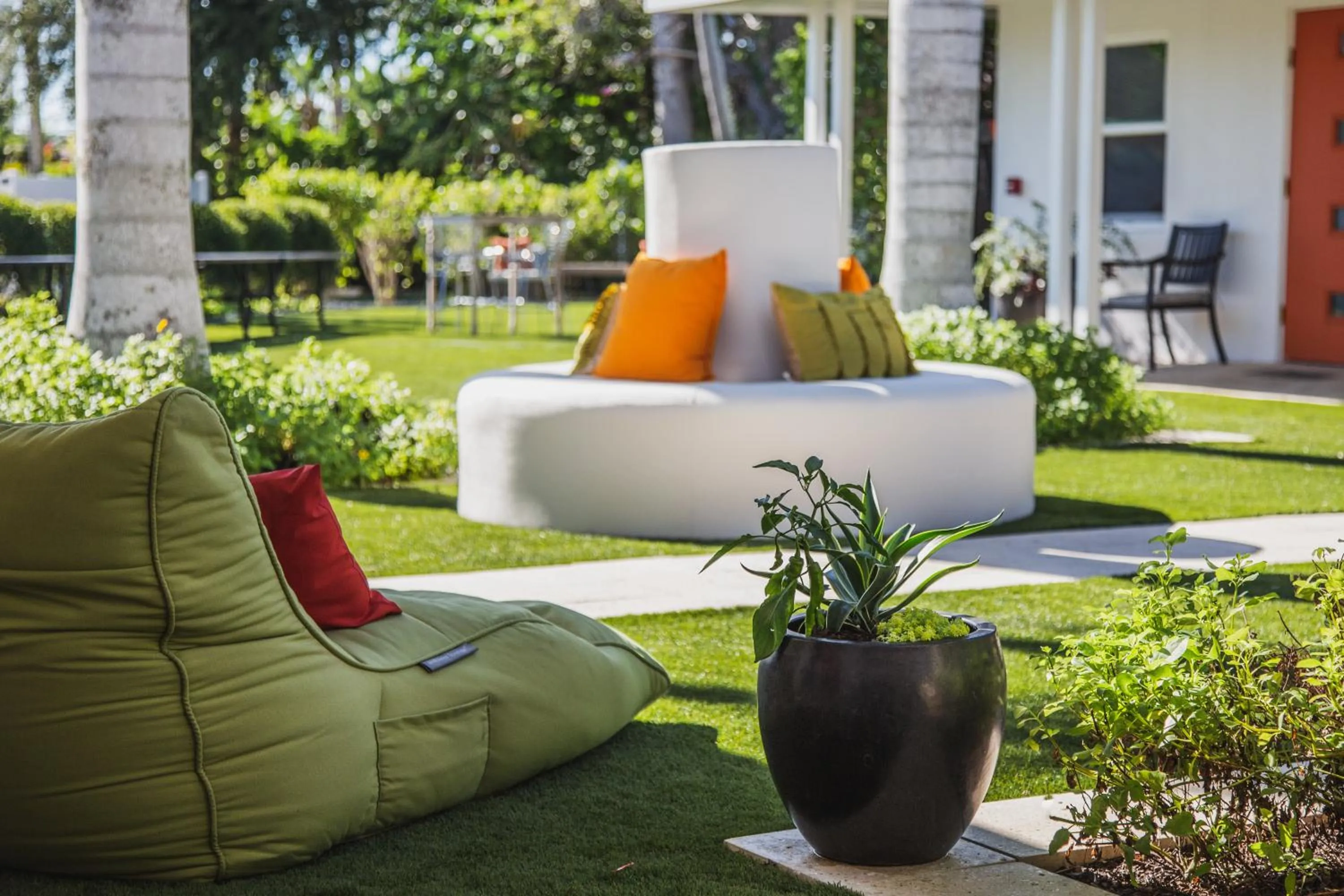 Garden in Captiva Beach Resort (open private beach access)