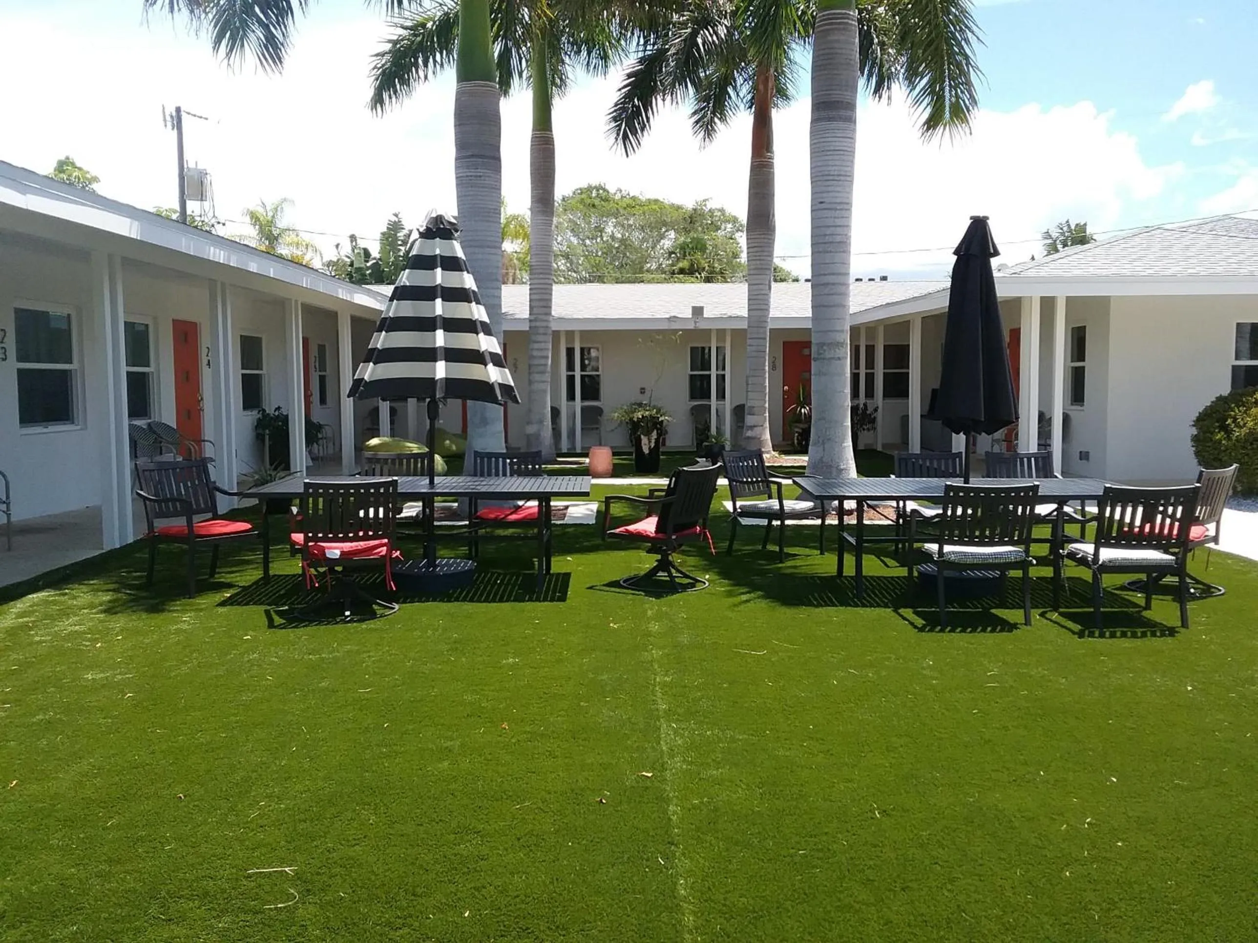 Property building in Captiva Beach Resort (open private beach access)