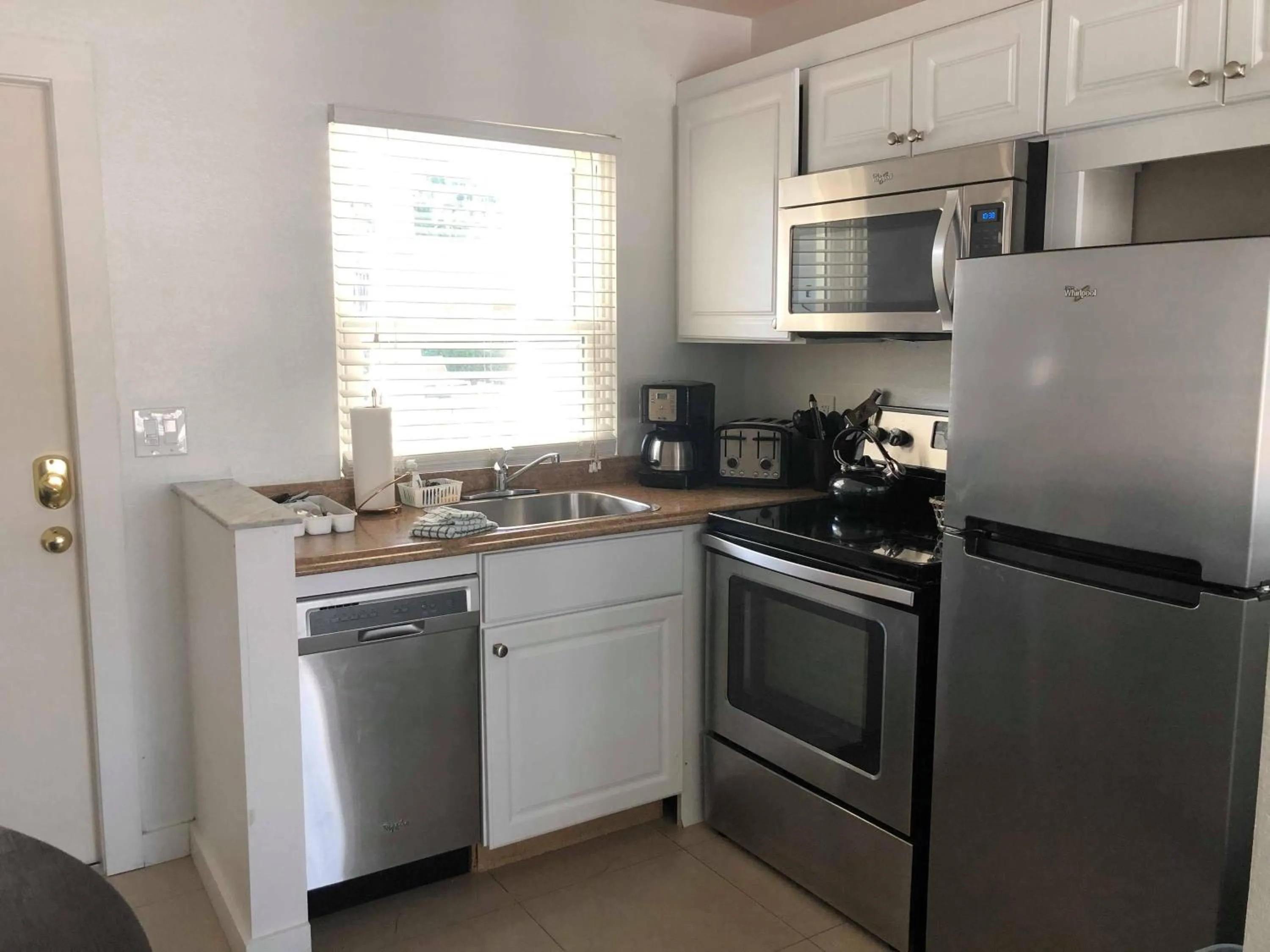 Captiva Beach Resort (open private beach access)