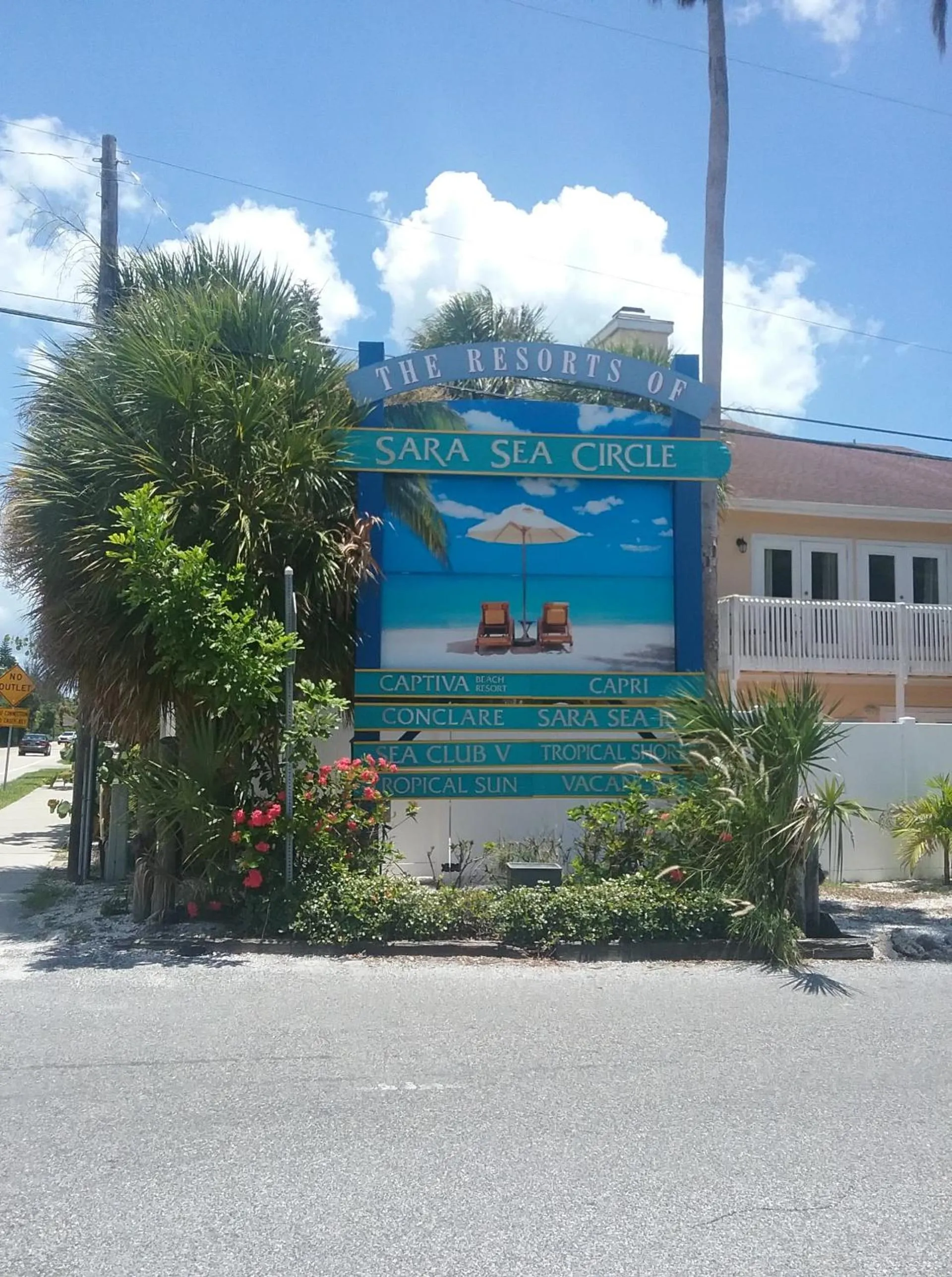 Property building in Captiva Beach Resort (open private beach access)